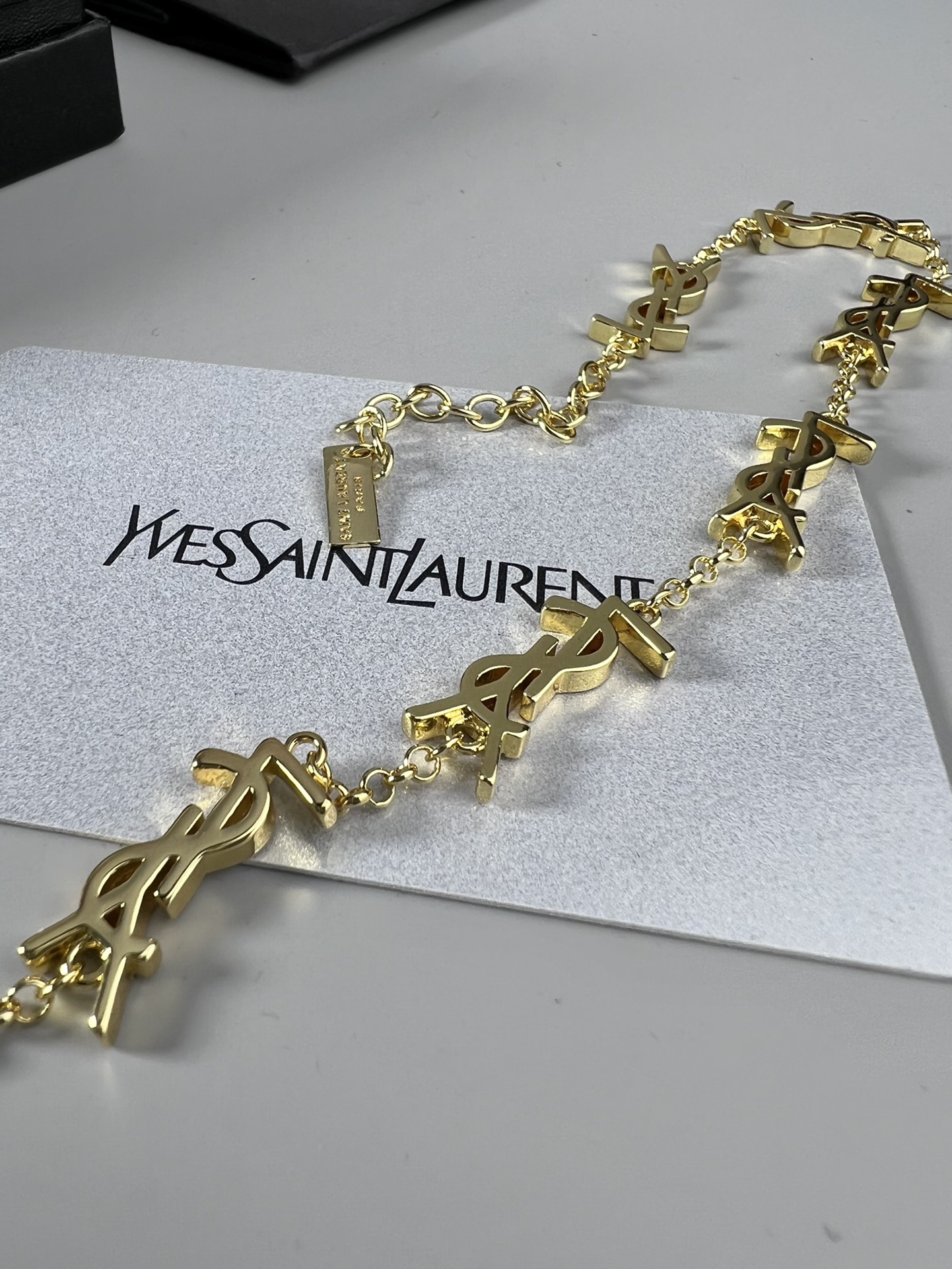 TOP Yves Saint Laurent YSL Metal Logo Necklace - Gold - YSL