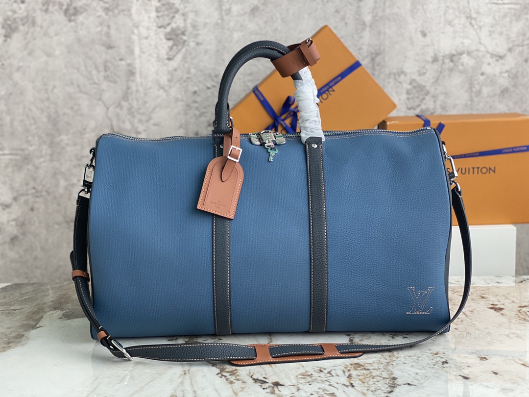 TOP Louis Vuitton LV Keepall BANDOULIÈRE 50 Travel Bag Taurillon Leather 50 x 29 x 23 cm - Denim