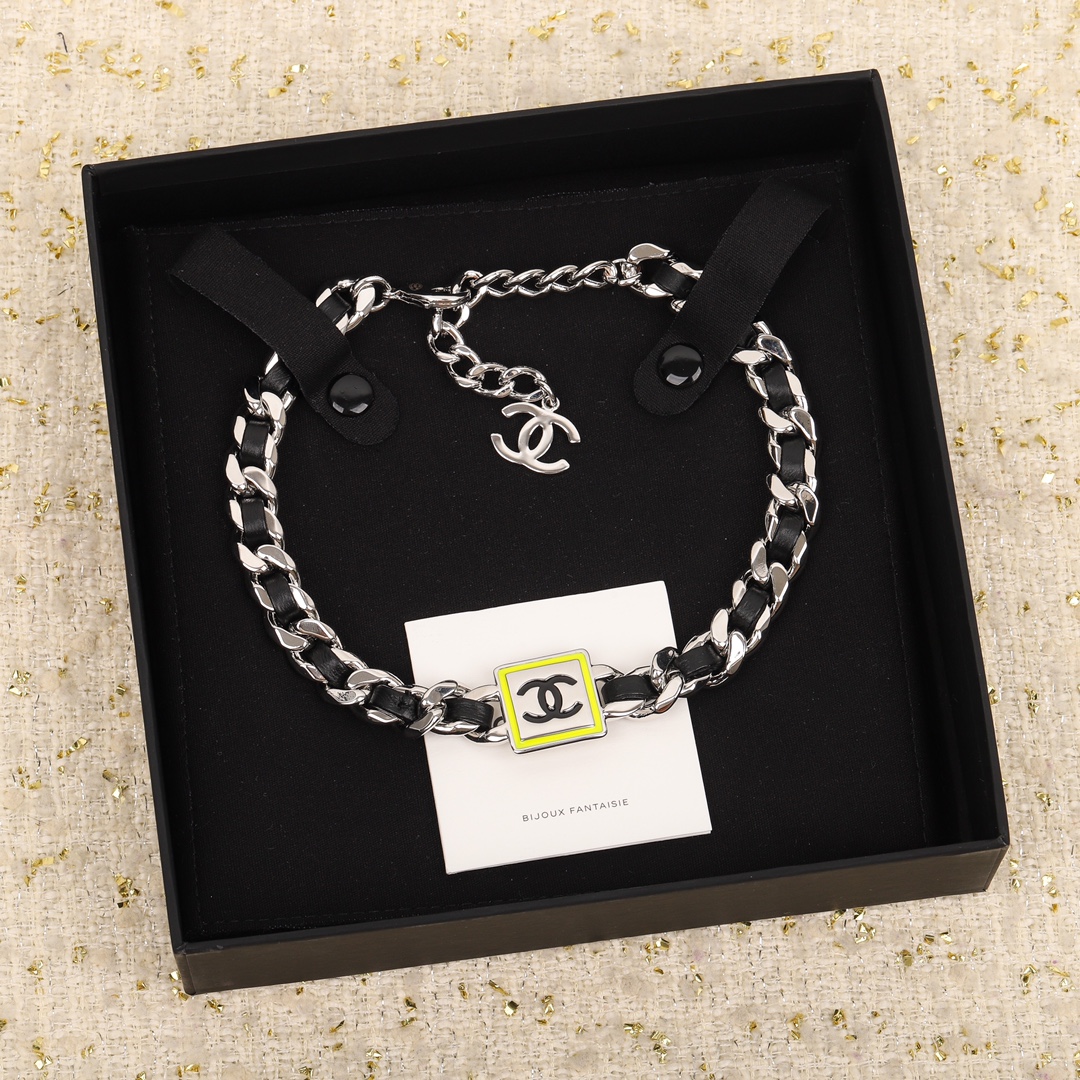 TOP CHANEL CC Choker Necklace-Black