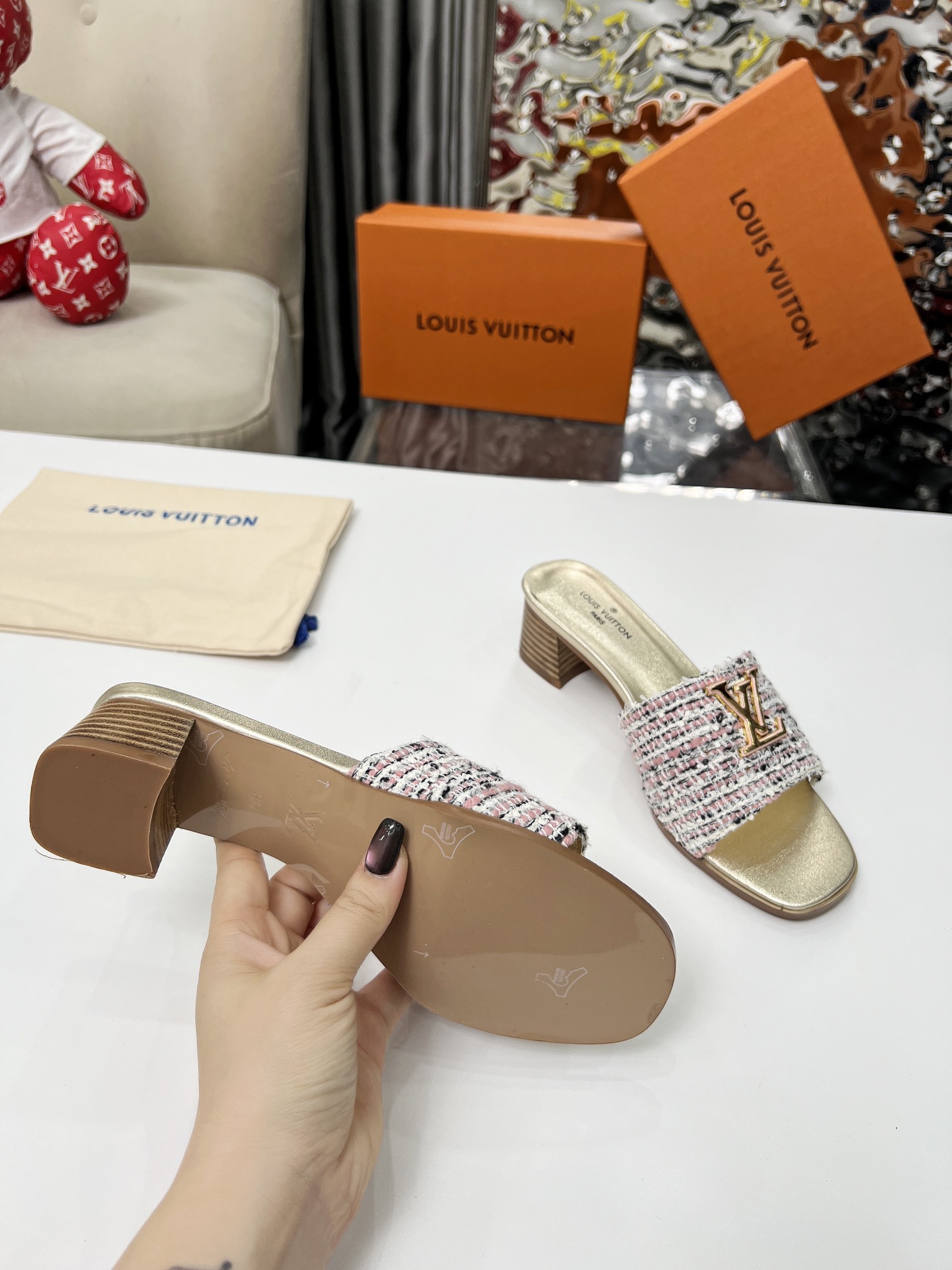 TOP Louis Vuitton LV High-Heeled Slippers - 4 Colour