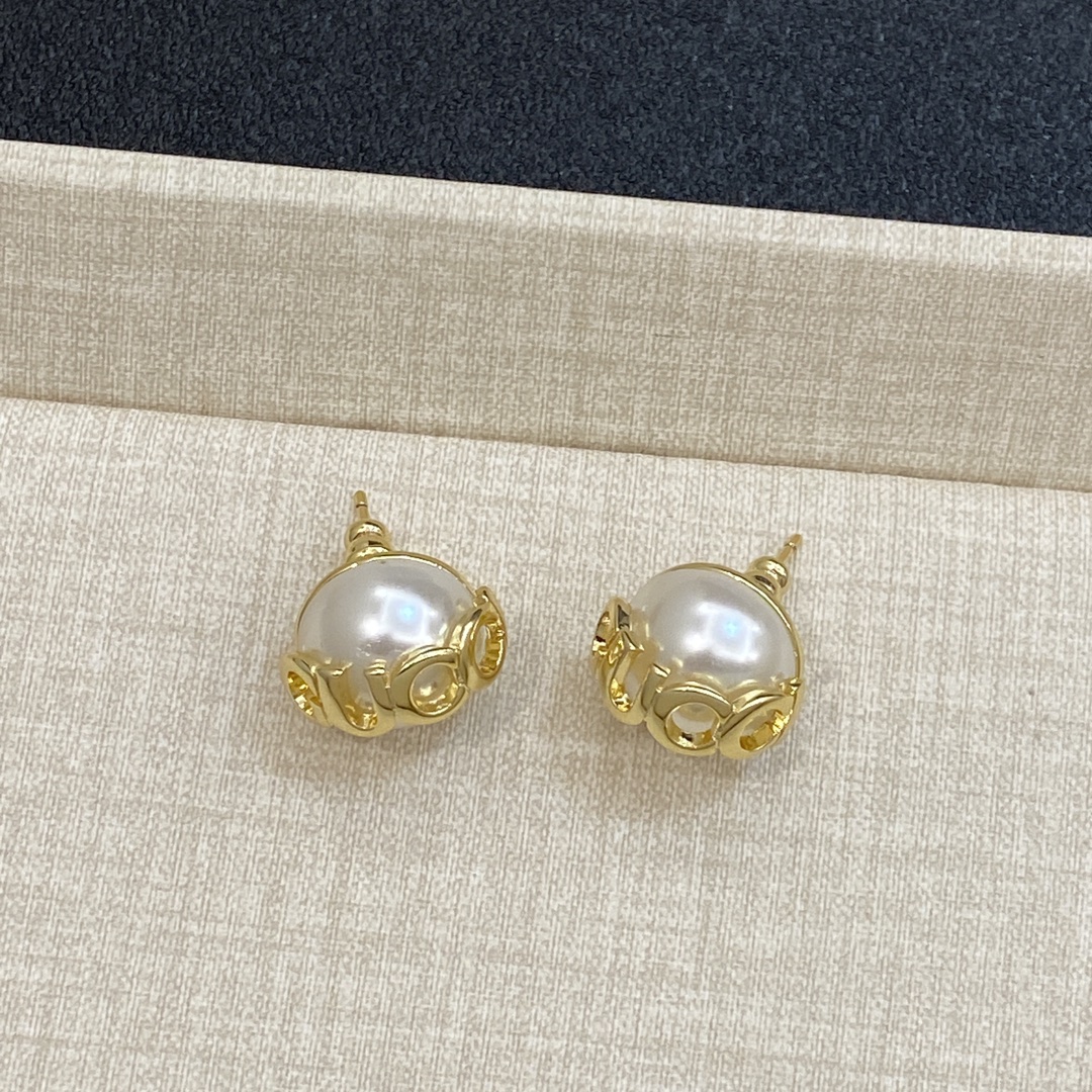 TOP GUCCI  Earrings - Gold