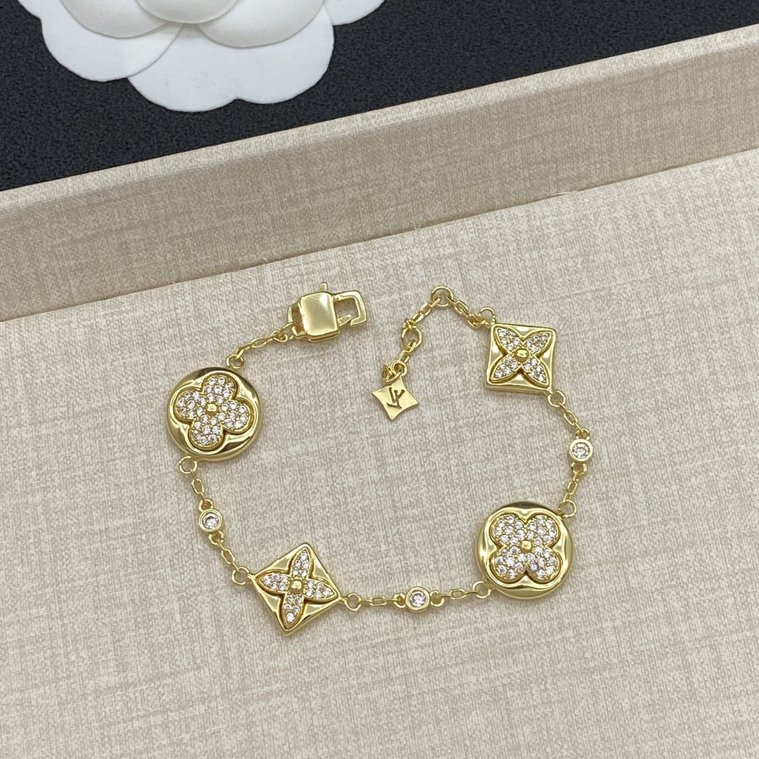 TOP Louis Vuitton LV Bracelet - 2 Colour