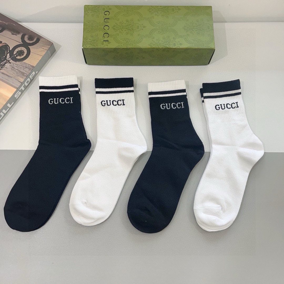 TOP GUCCI Socks - 4 Pieces as a Set