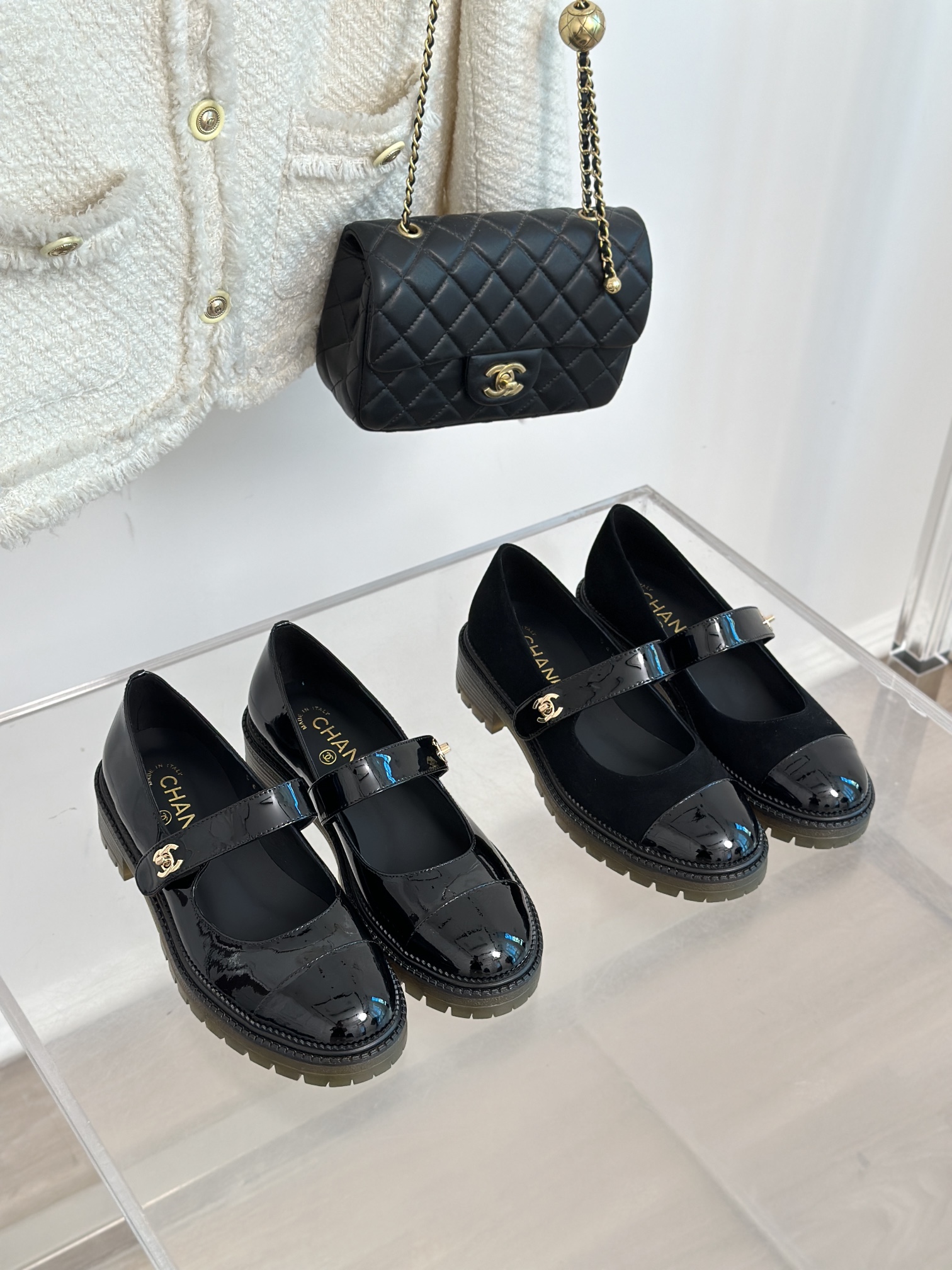 TOP CHANEL Cowhide Mary Jane Flat Shoes - Black