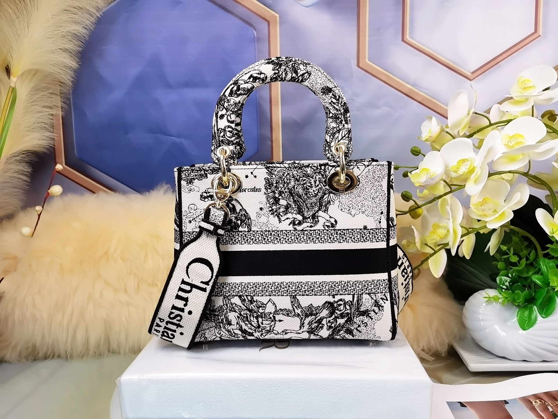 TOP Christian Dior Lady Christian Dior Bag Milky white constellation shallow 24x20x11cm - gold