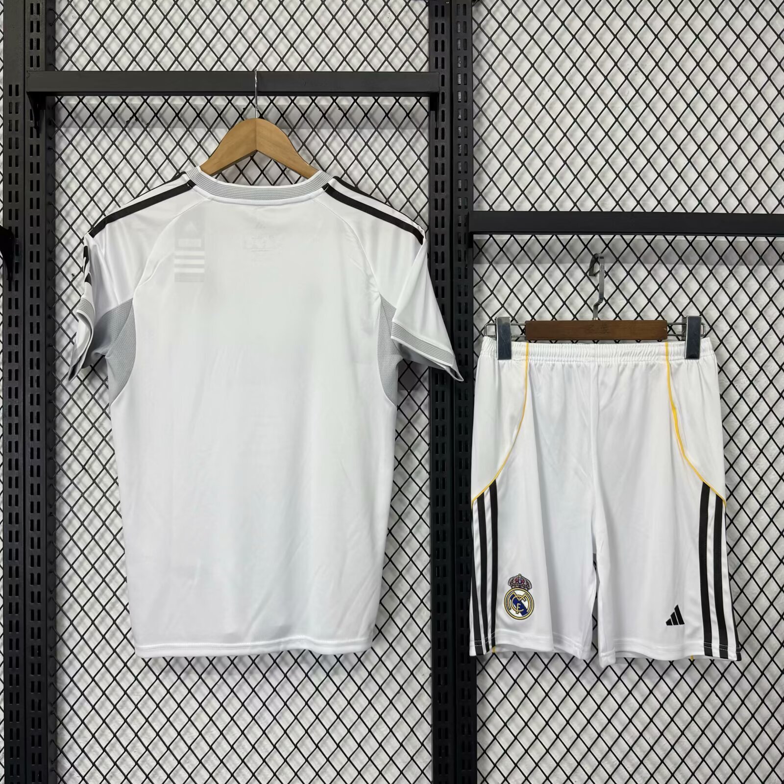 Real Madrid Home Adult Suit 25/26