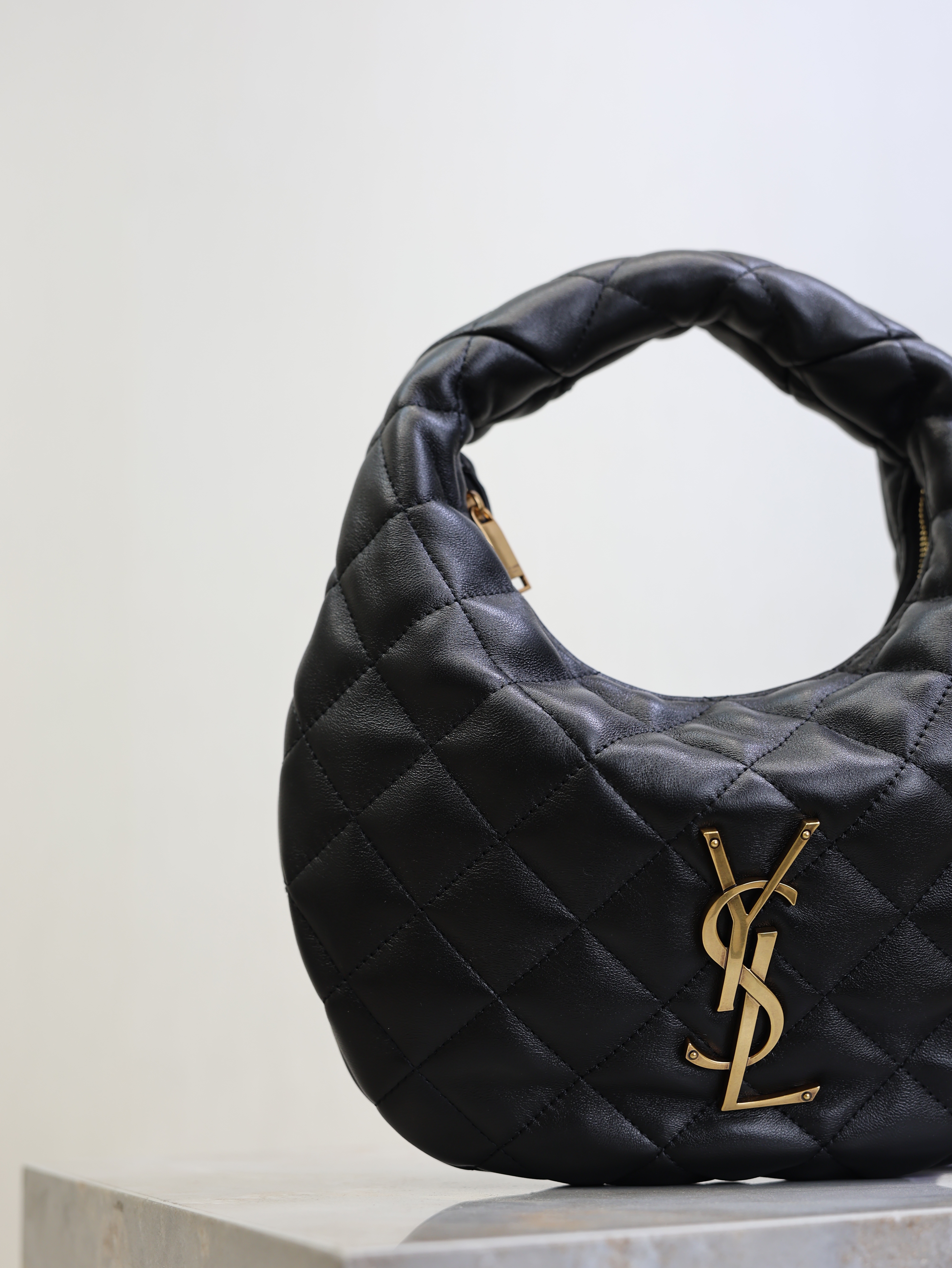 TOP Yves Saint Laurent YSL ICARE Hobo in Quilted Nappa Bag 17×13×3cm - Black
