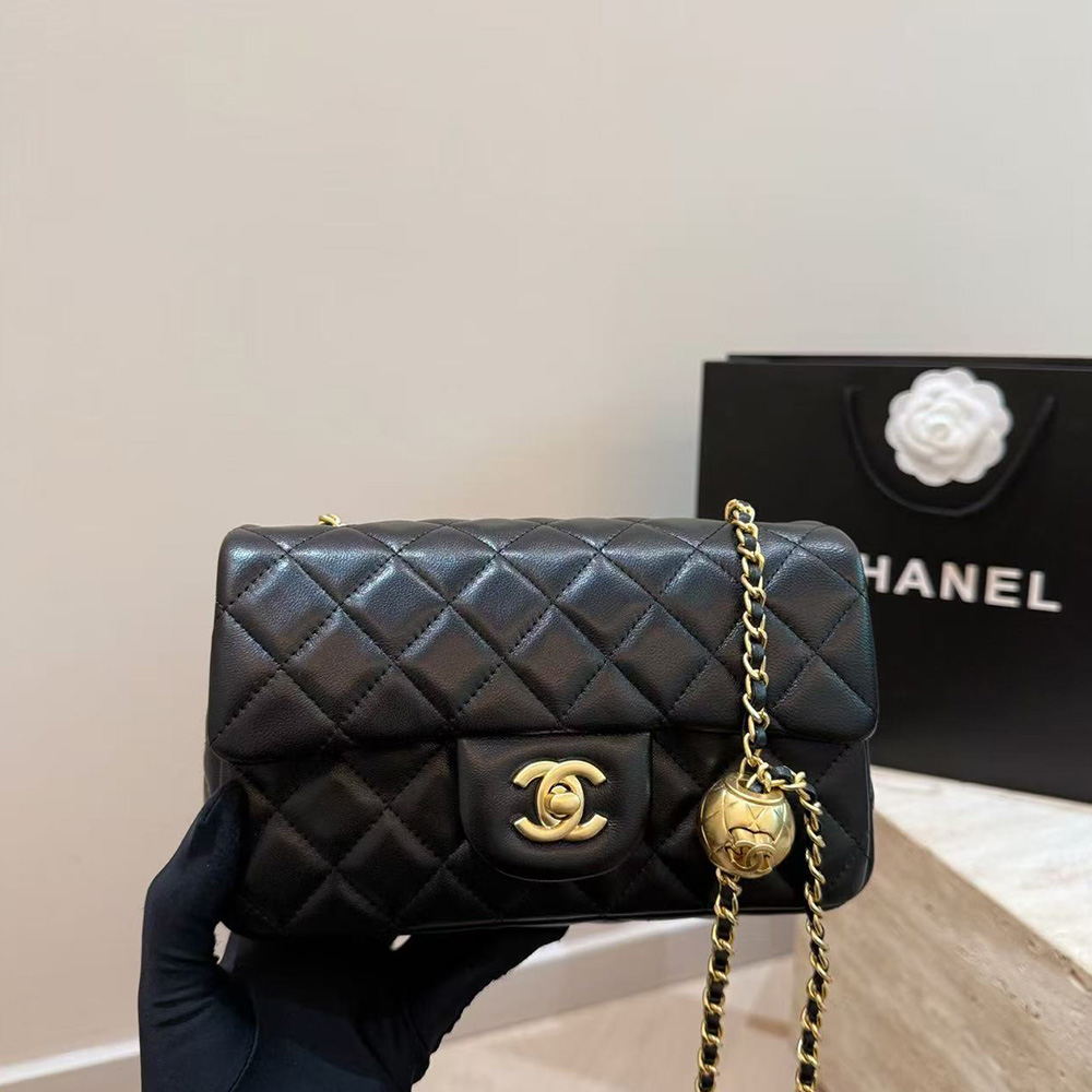 Chanel CF Calfskin Golden Ball 20CM（Replica）
