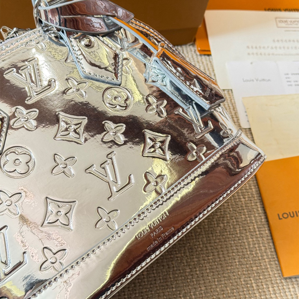 Louis Vuitton Alma BB (7A regular version)