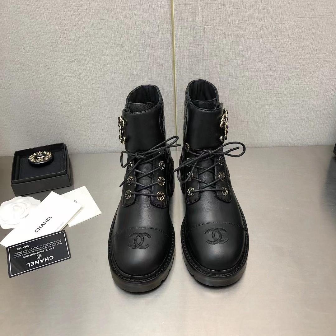 TOP CHANEL Double C Logo Leather Ankle Boots - Black