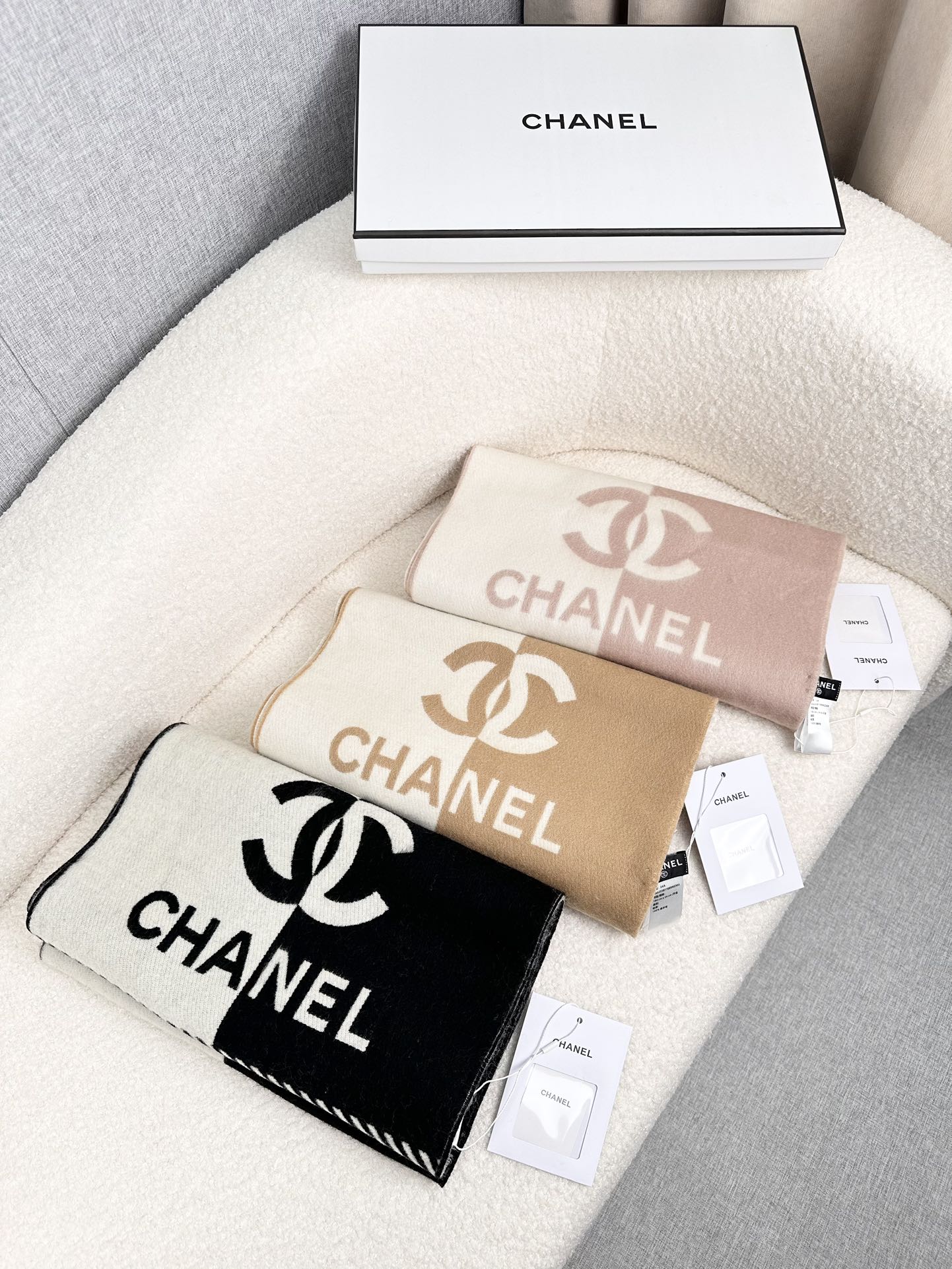 TOP CHANEL Double-sided Color Matching Jacquard Scarf 184x34cm - 3 Color