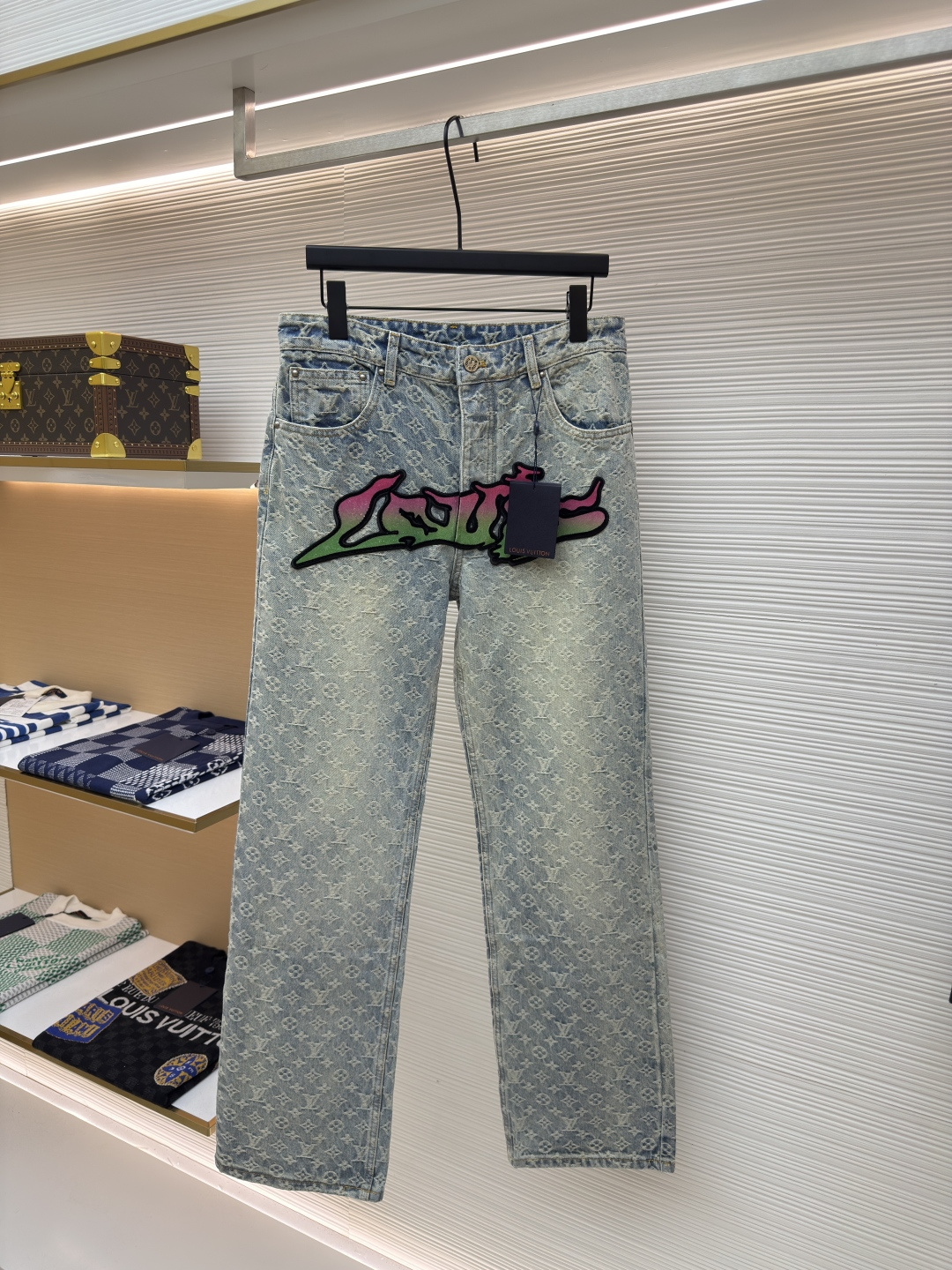 LOUIS VUITTON 火焰涂鸦贴布提花牛仔裤