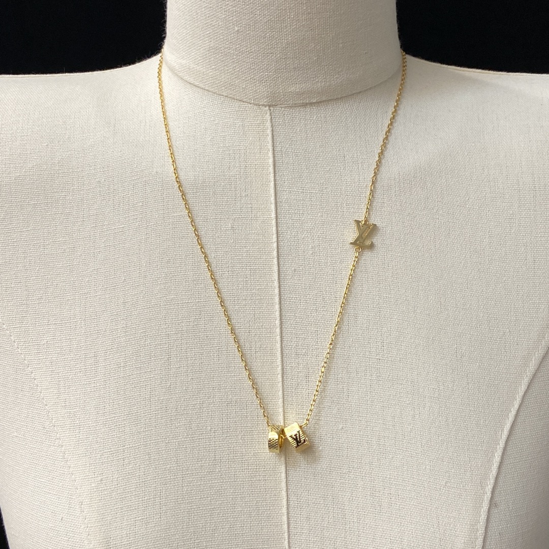TOP Louis Vuitton LV Necklace - 3 Color