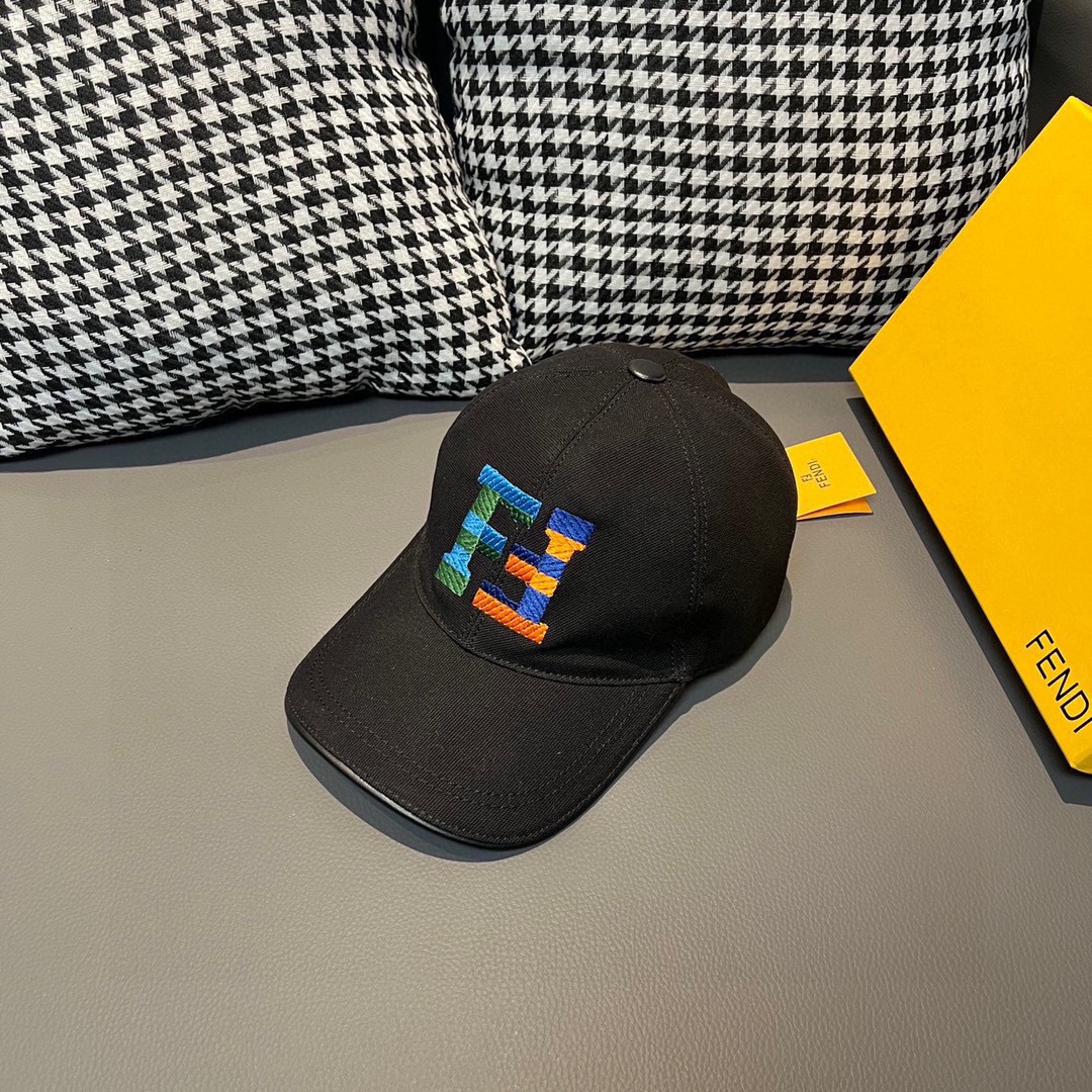 TOP FENDI New Embroidery Baseball Cap - Two Colors