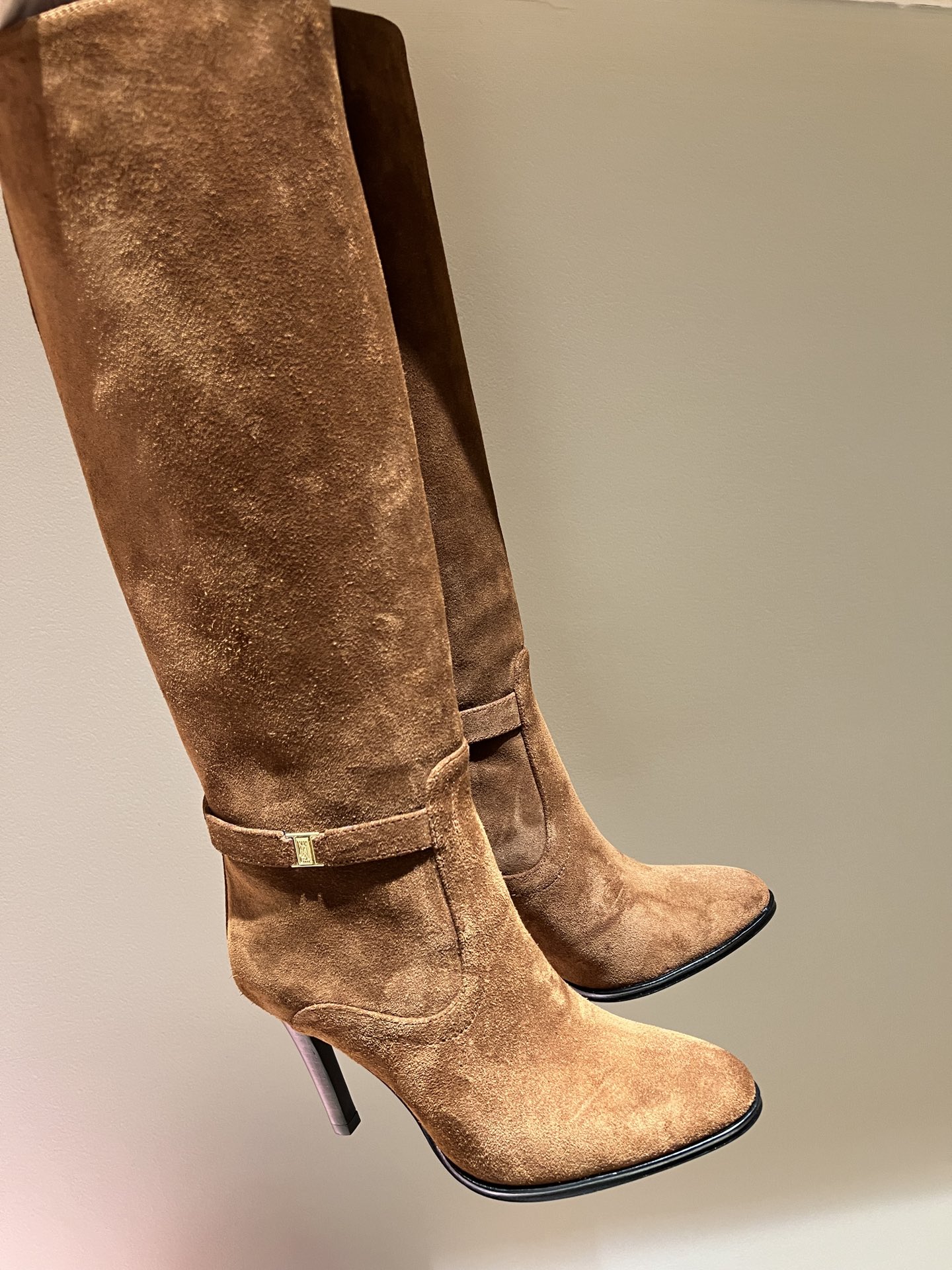 TOP Yves Saint Laurent YSL Long Boots Calfskin - 3 Colors
