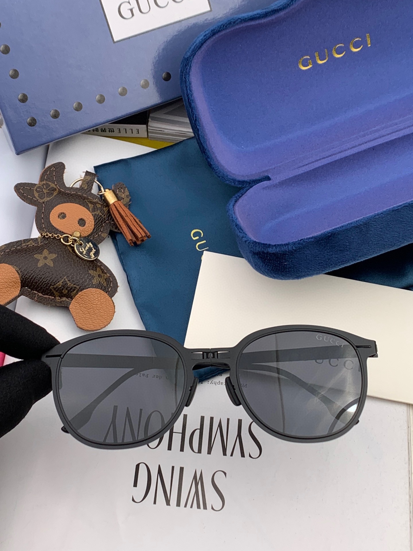 TOP Gucci  Sunglasses  - 3 Color