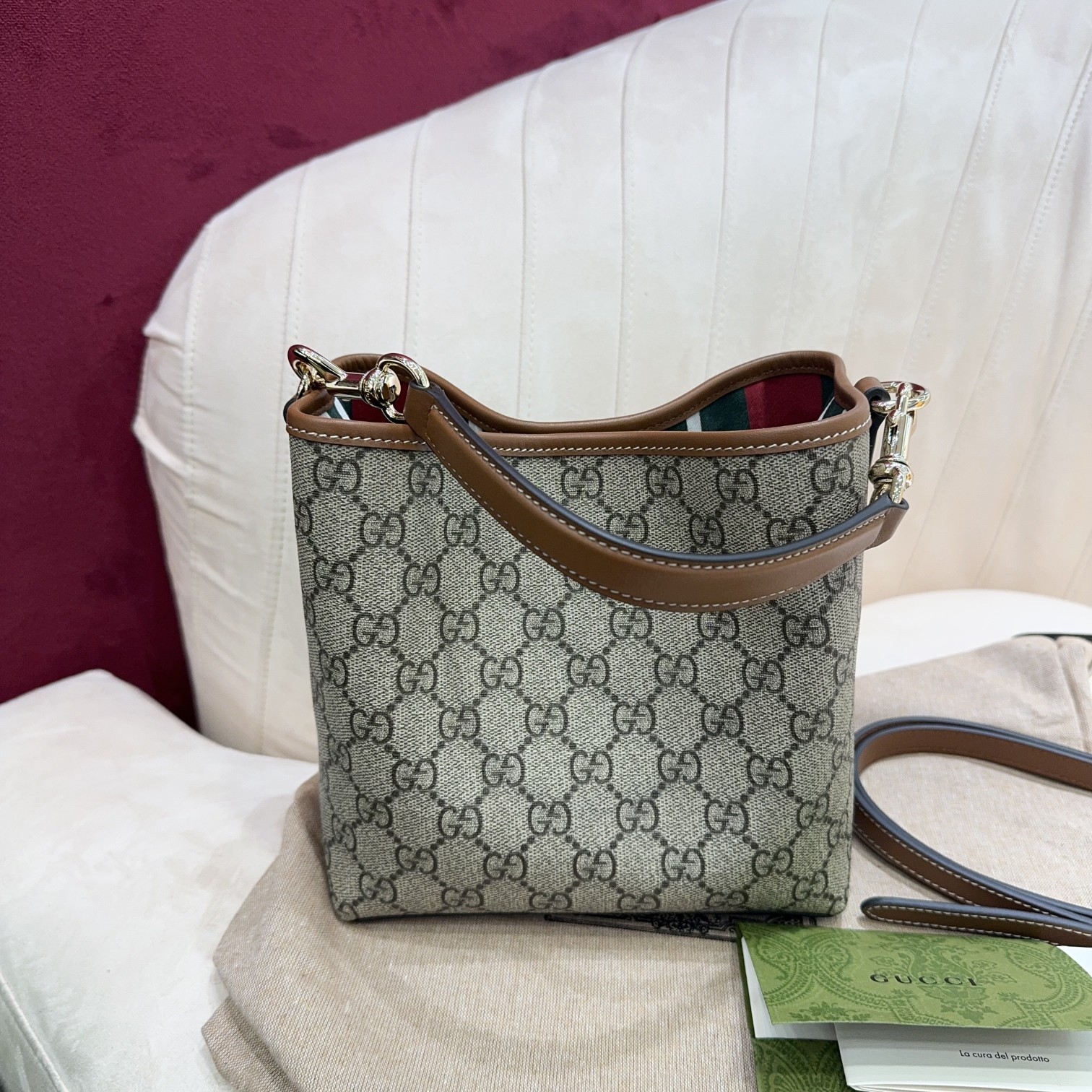 TOP GUCCI Emblen Bucket Bag 20.5*18*11.5CM/38*25.5*15CM - Brown