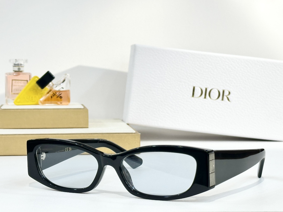 TOP Christian Dior Sunglasses - 8 Color