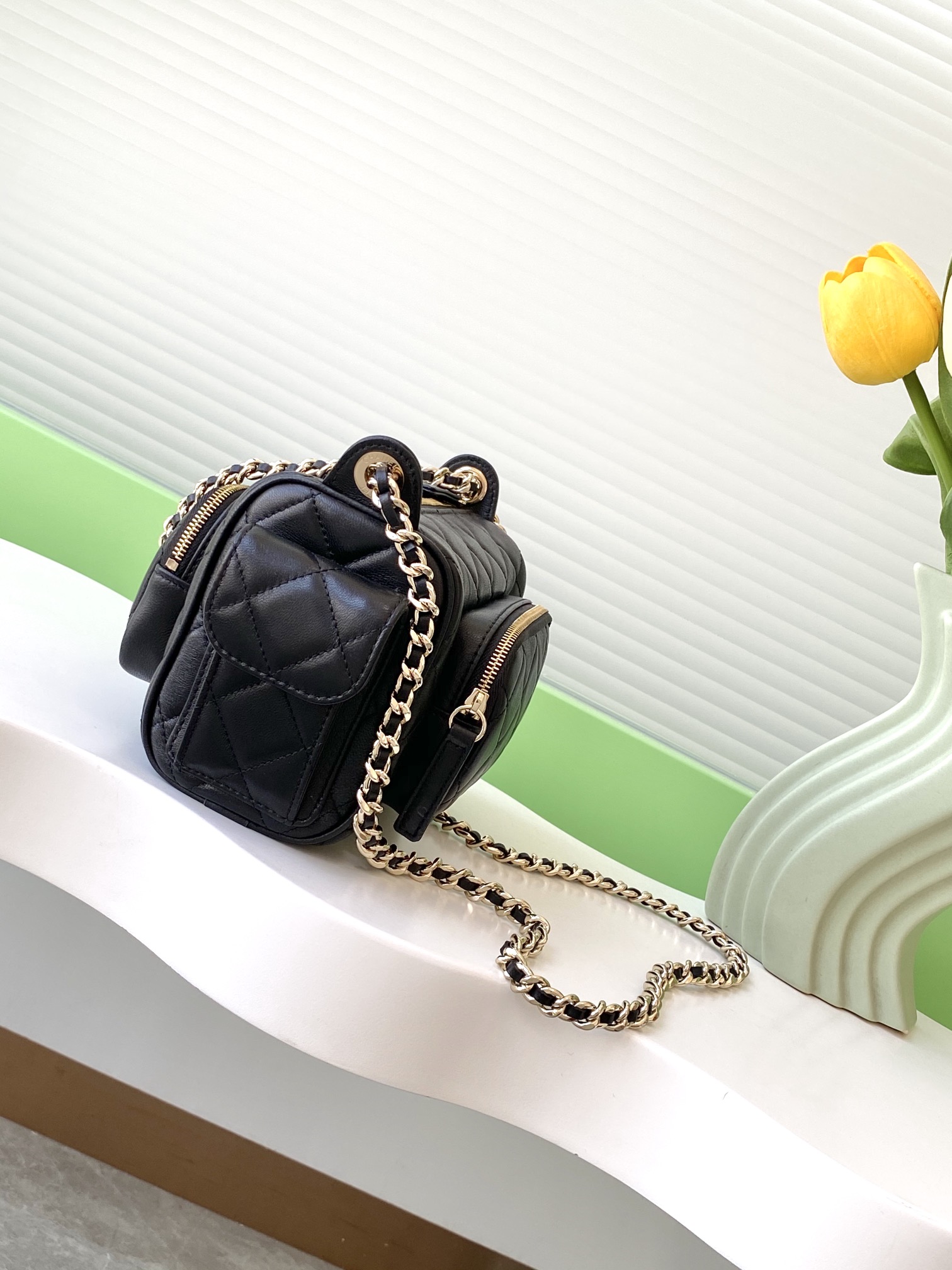 TOP CHANEL 24K Small Camera Case 14×23×9cm - Black