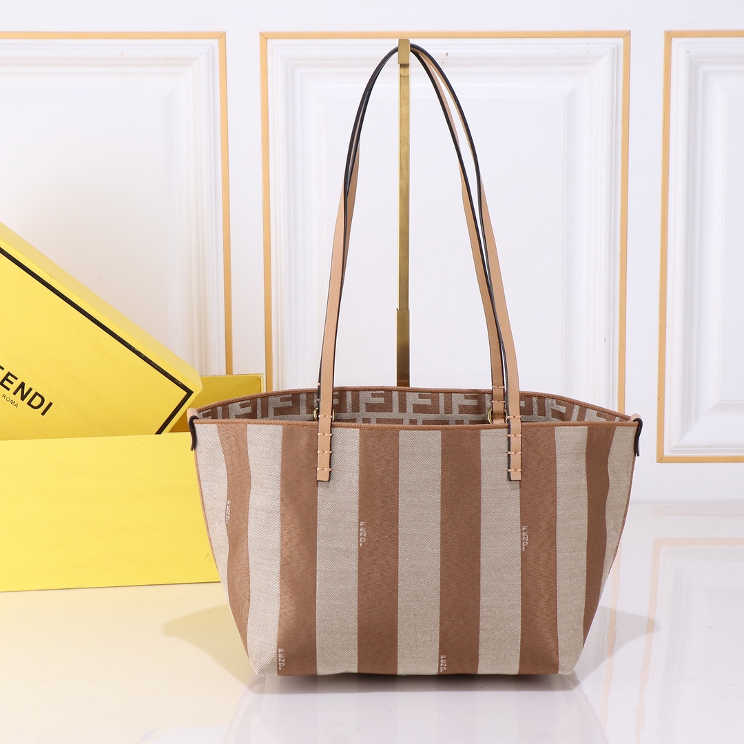 TOP FENDI Roll Bag 23x19.5x15cm - 3 Color