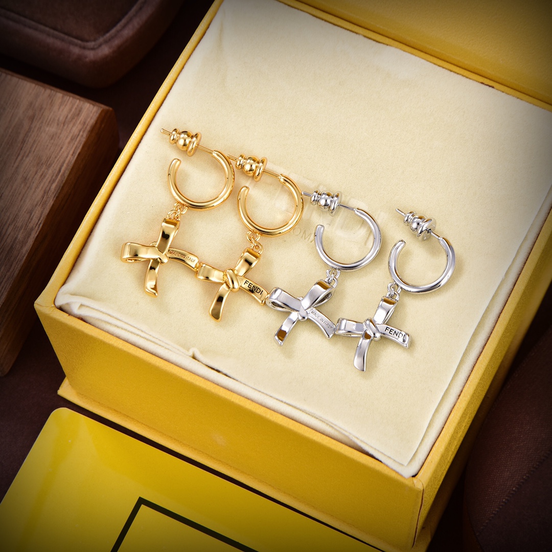 TOP FENDI LOGO Earrings - 2 Colors