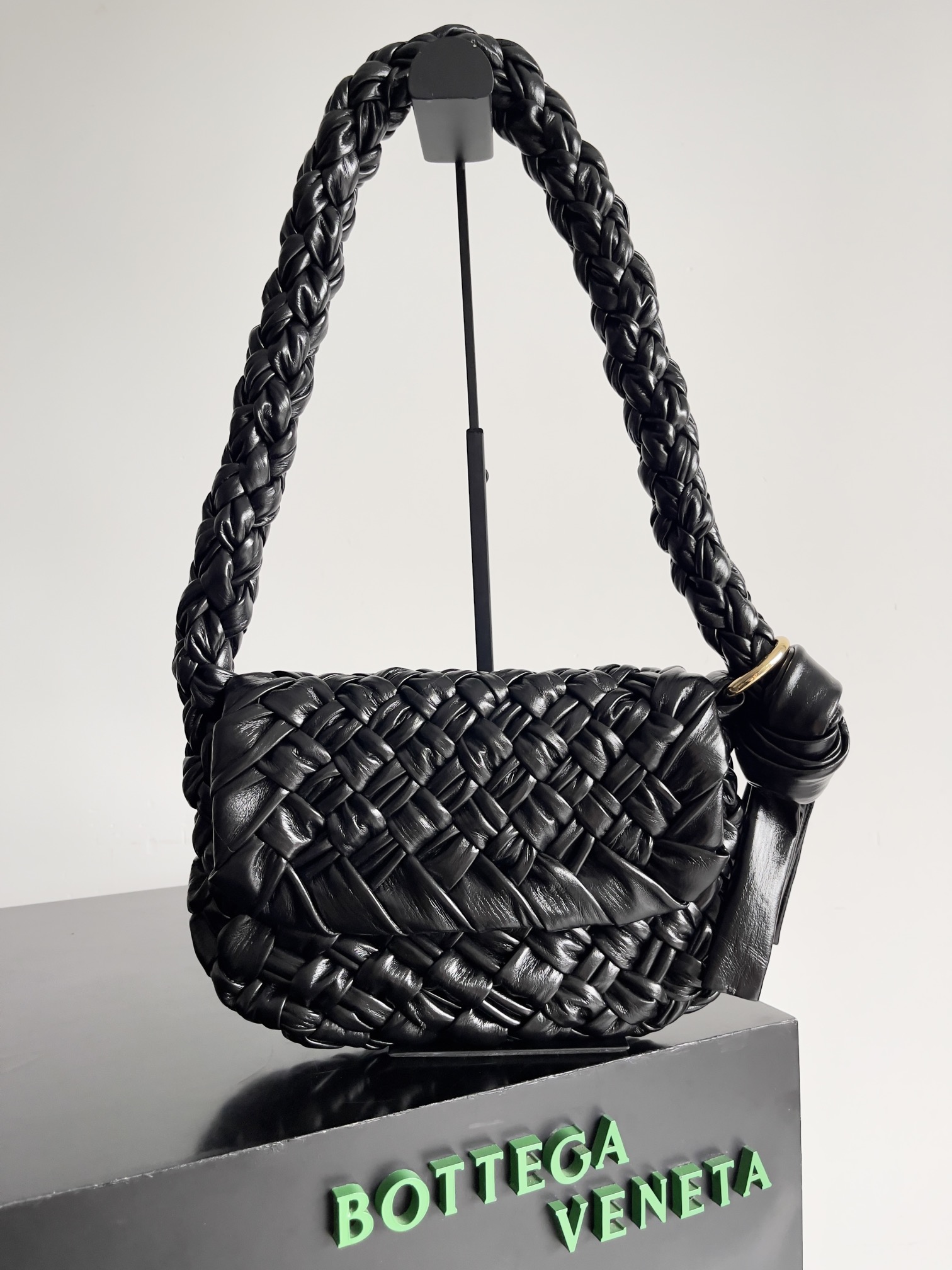 TOP Bottega Veneta BV Knot Underarm Bag - 5 Colors