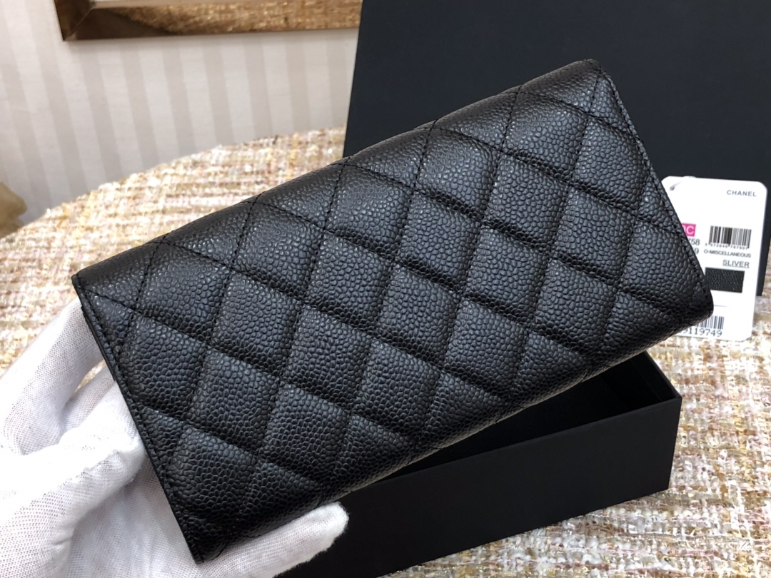 TOP CHANEL Long Folding Caviar Wallet 19cm - Black - SHW
