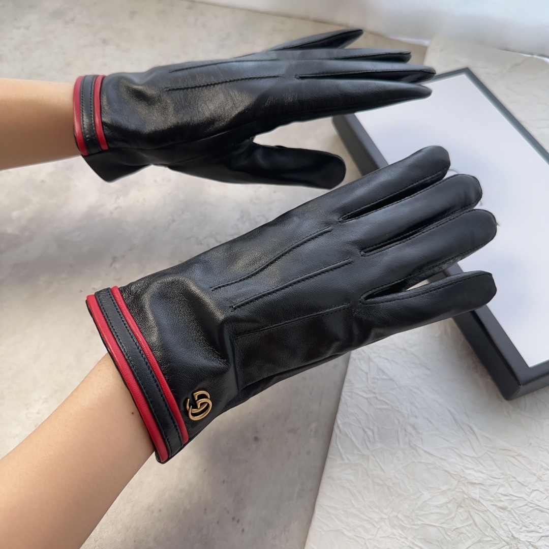 TOP GUCCI Women's Sheepskin Gloves