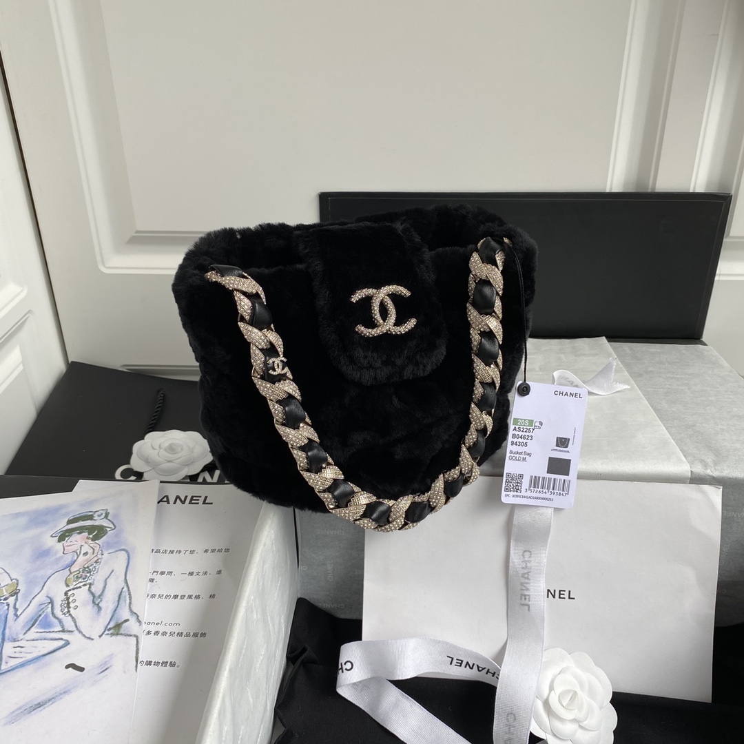 TOP CHANEL Plush Bucket Bag 16*18*12cm - GHW - Black/White