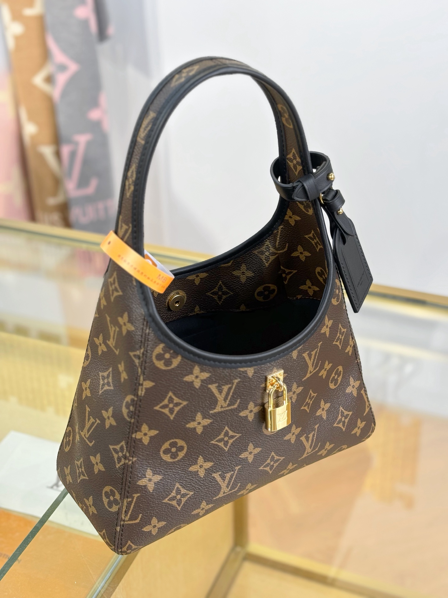 TOP Louis Vuitton LV The Drop Small Handbag 28x15x12cm - Brown
