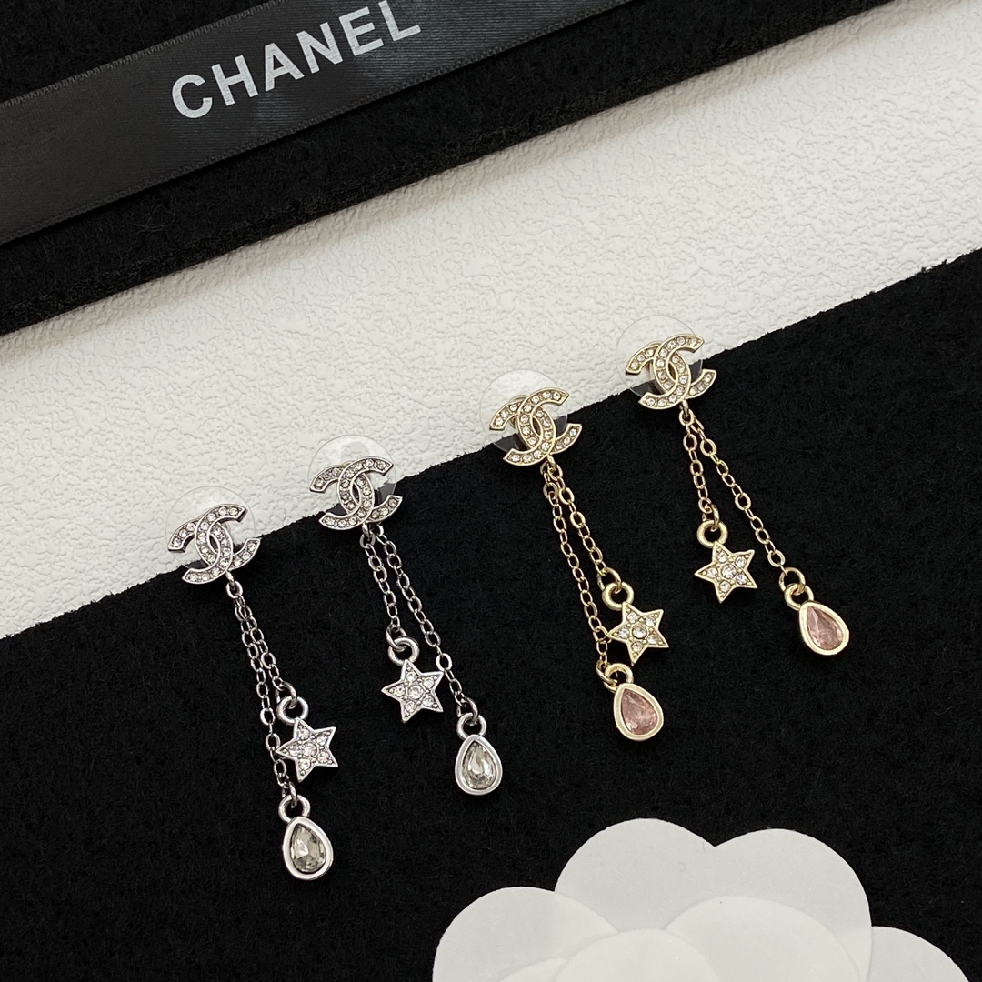 TOP CHANEL CC Earrings - 2 Colors
