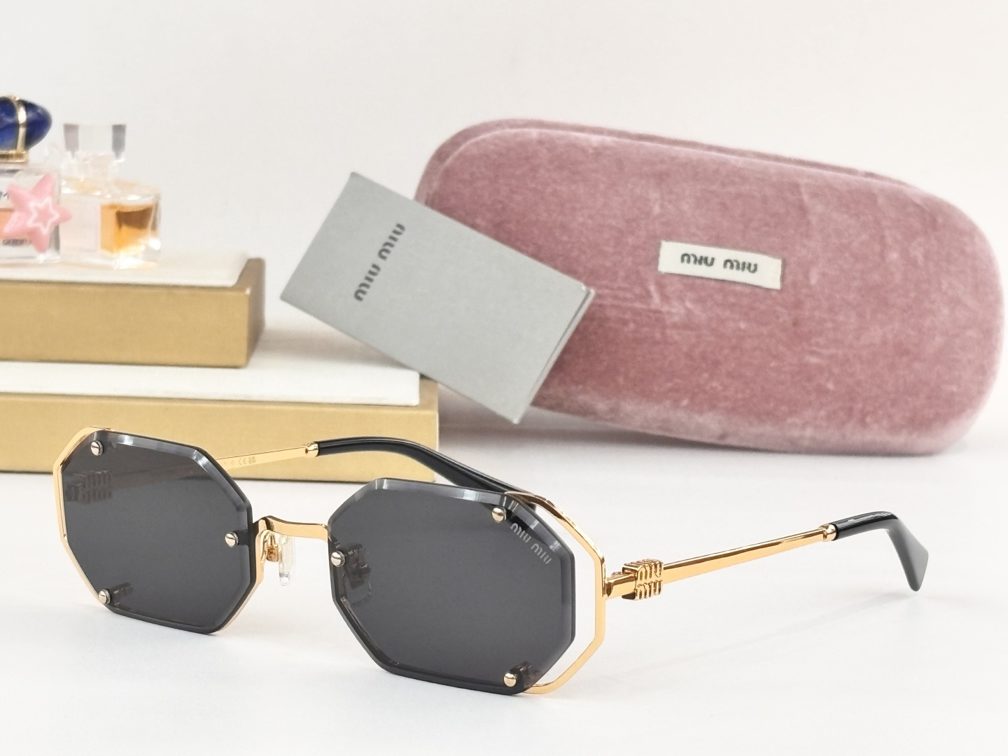 TOP Miu Miu Sunglasses - 6 Colors