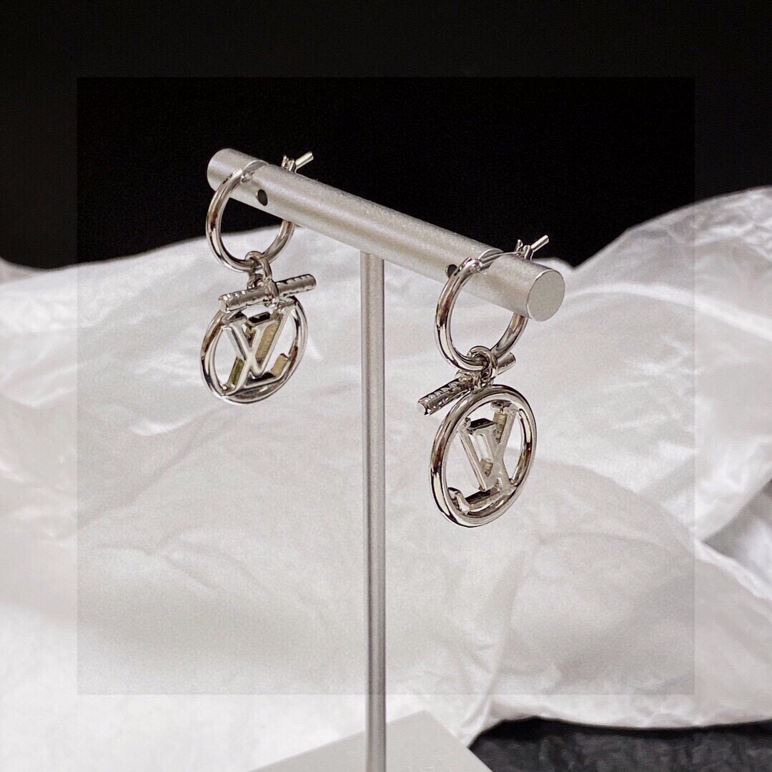 TOP Louis Vuitton LV Earrings - 2 Color