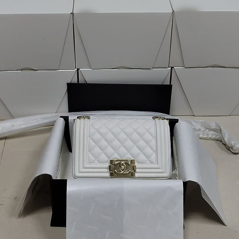 Chanel Large Boy Flap Bag (Replica)