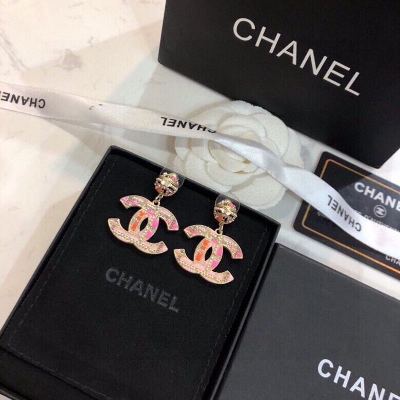 TOP CHANEL Double C Classic Stud Earrings