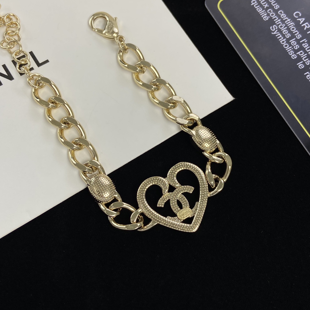 TOP CHANEL Bracelet - Gold