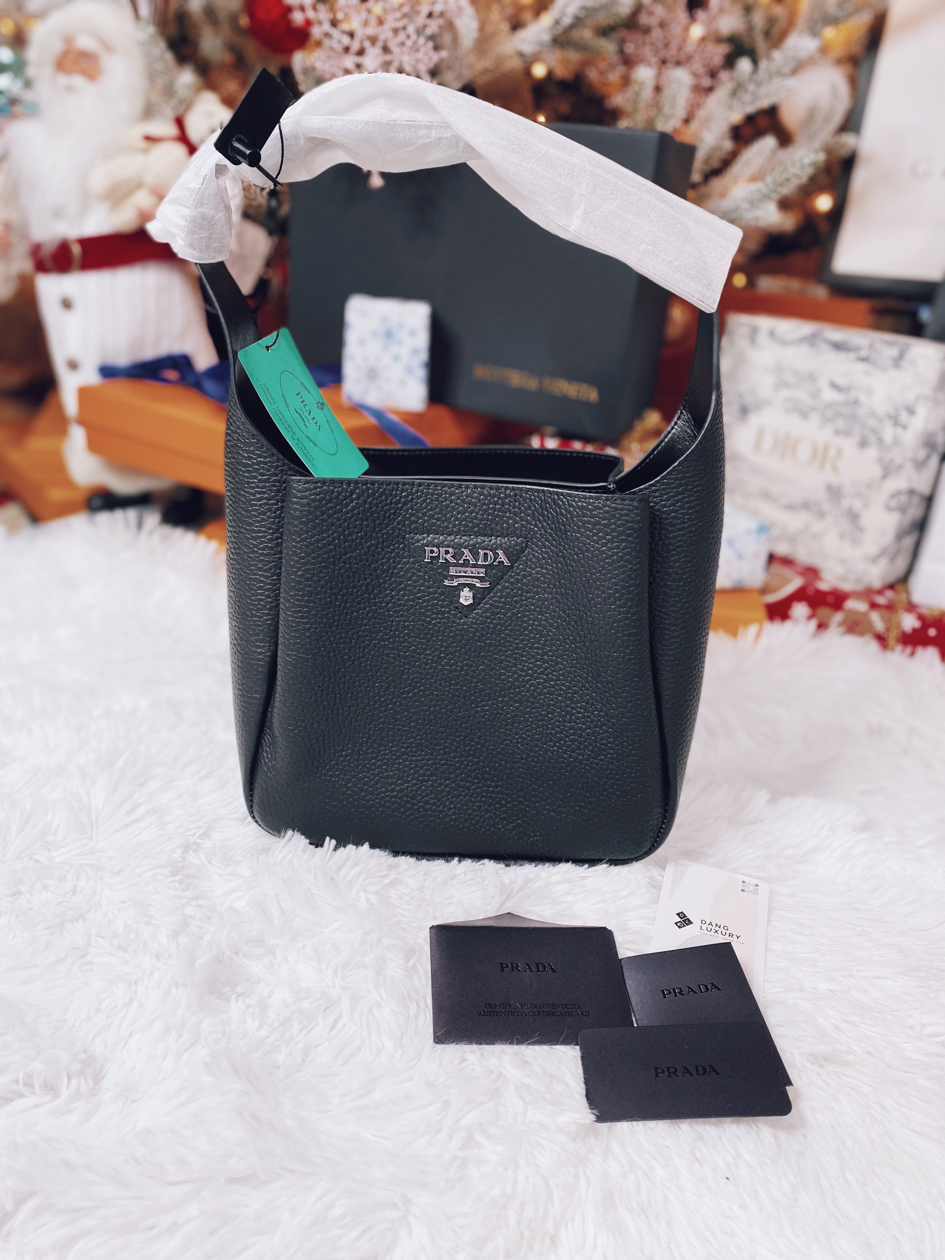 TOP PRADA Leather Handbag - BLACK