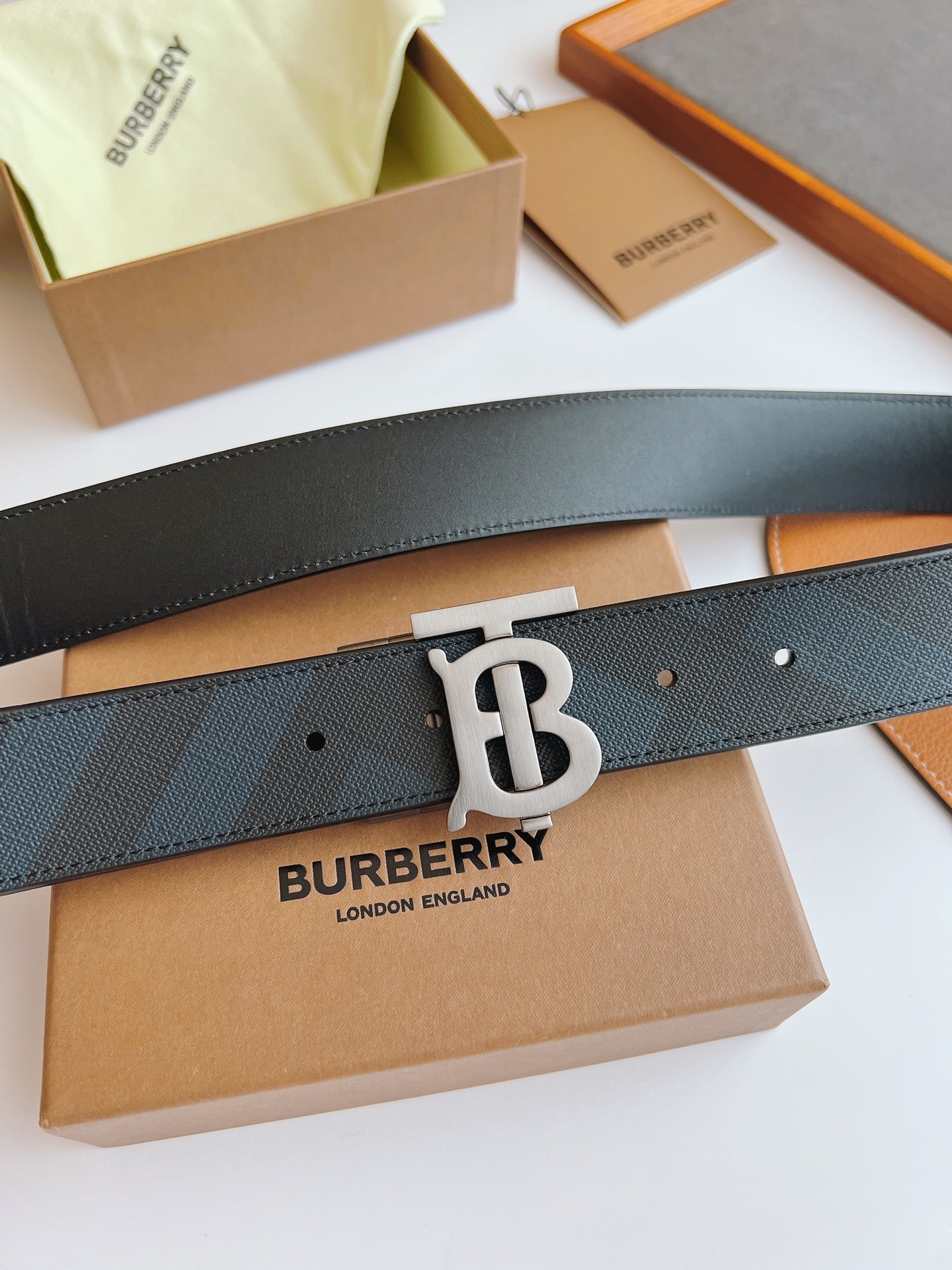Burberry TB Logo Reversible Men Leather Belt, Classic Check Business Casual Waist Strap