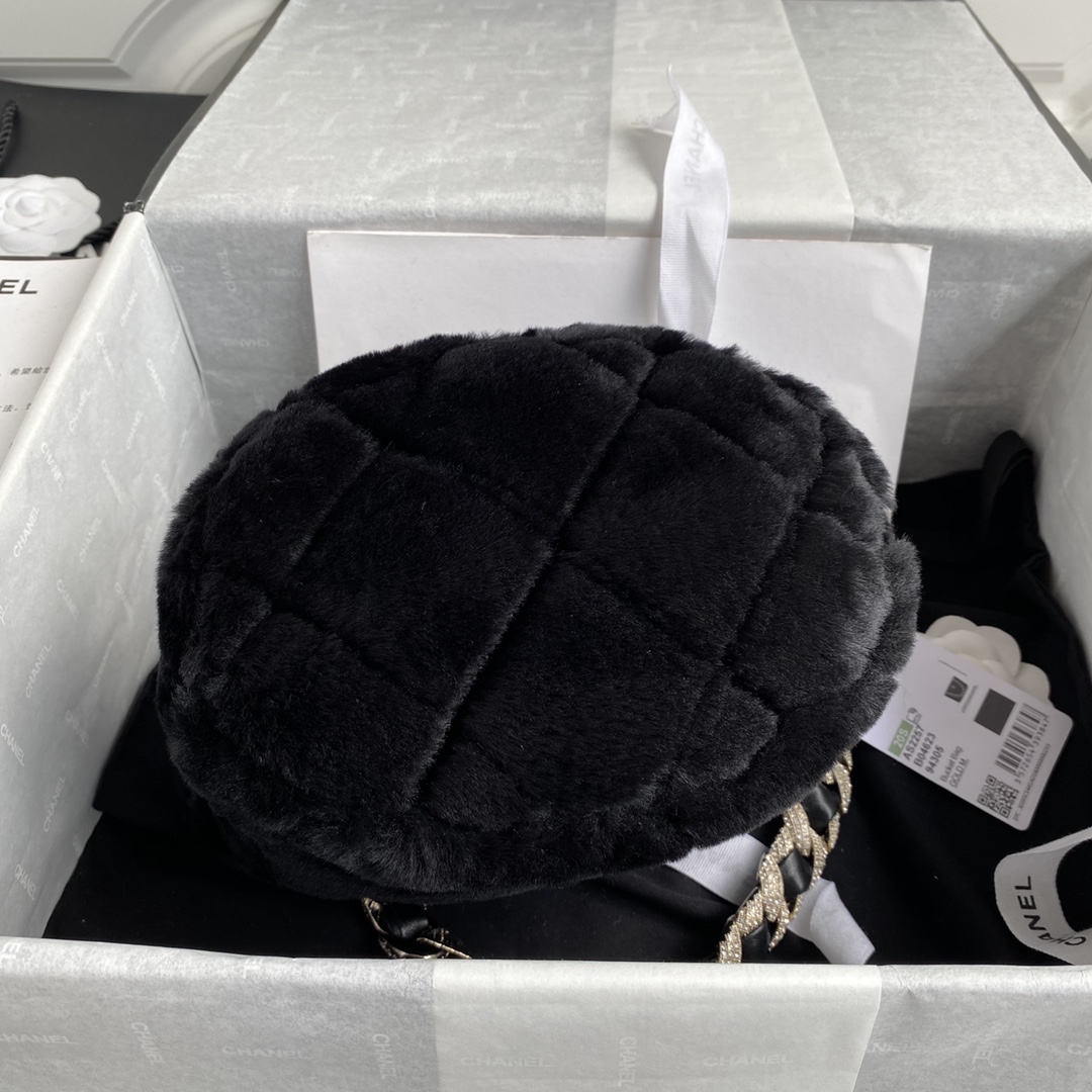 TOP CHANEL Plush Bucket Bag 16*18*12cm - GHW - Black/White