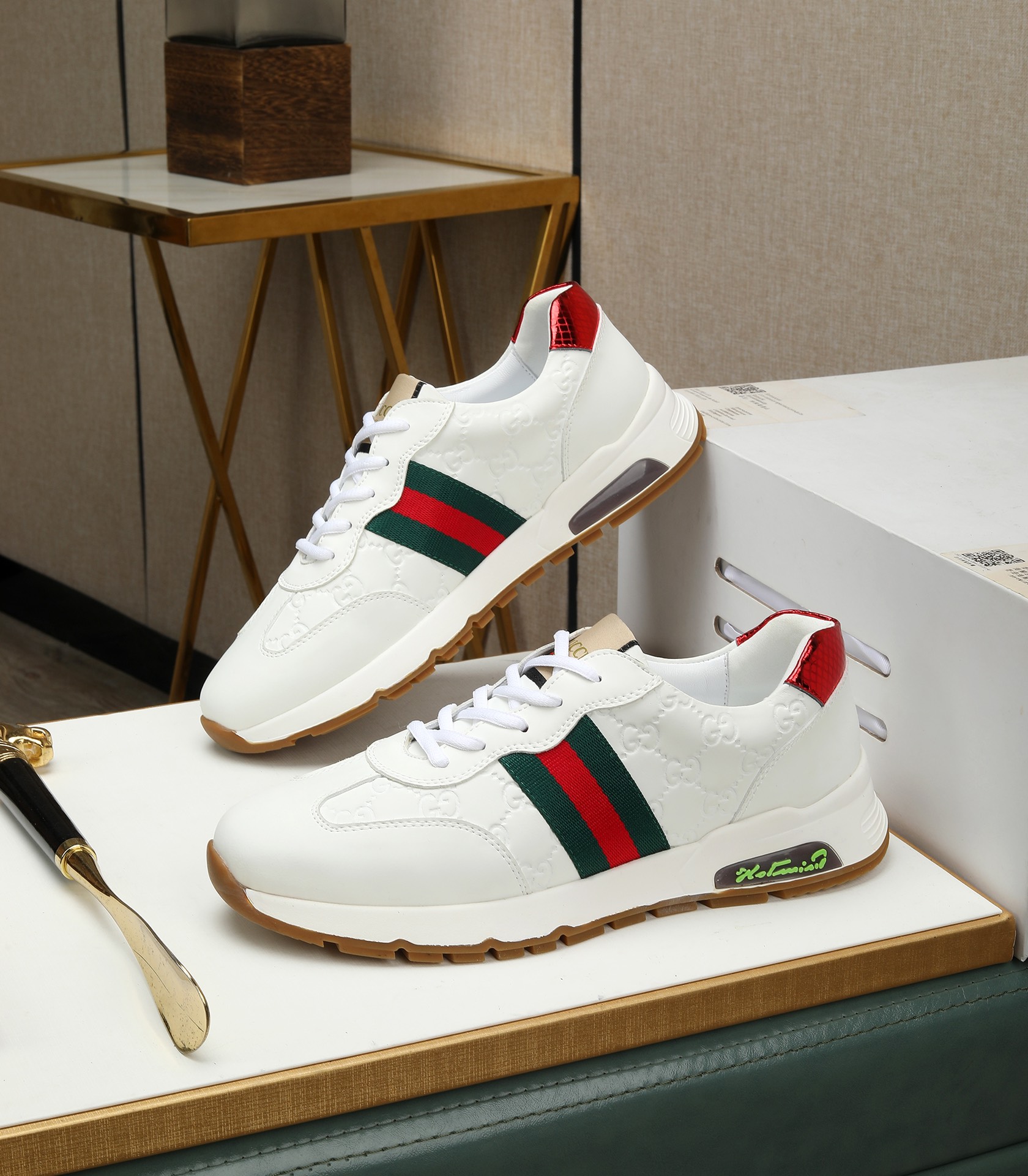 TOP GUCCI The Latest Couple's Sneakers - White
