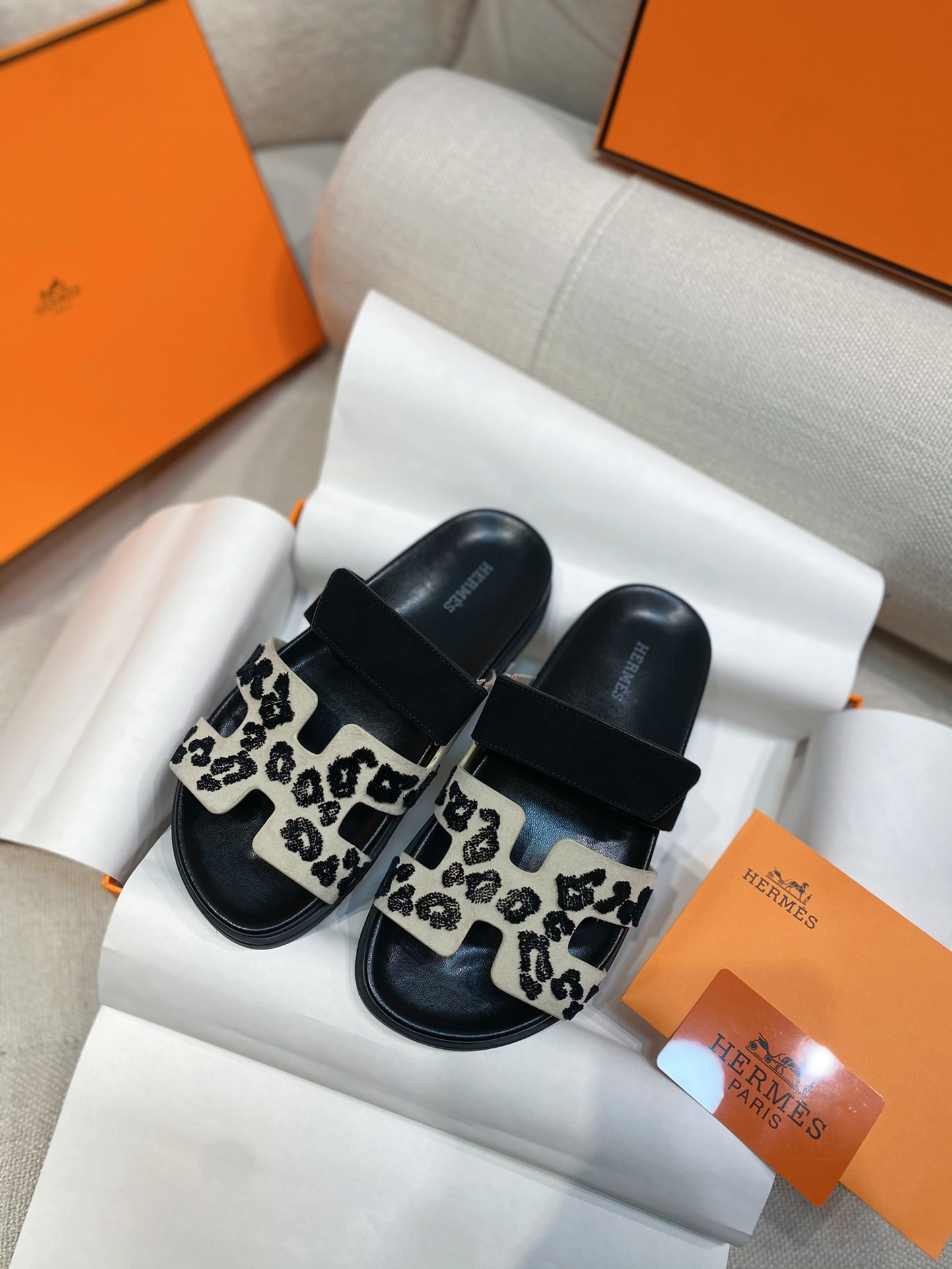 TOP HERMES Flat Sandal - 2 Colour