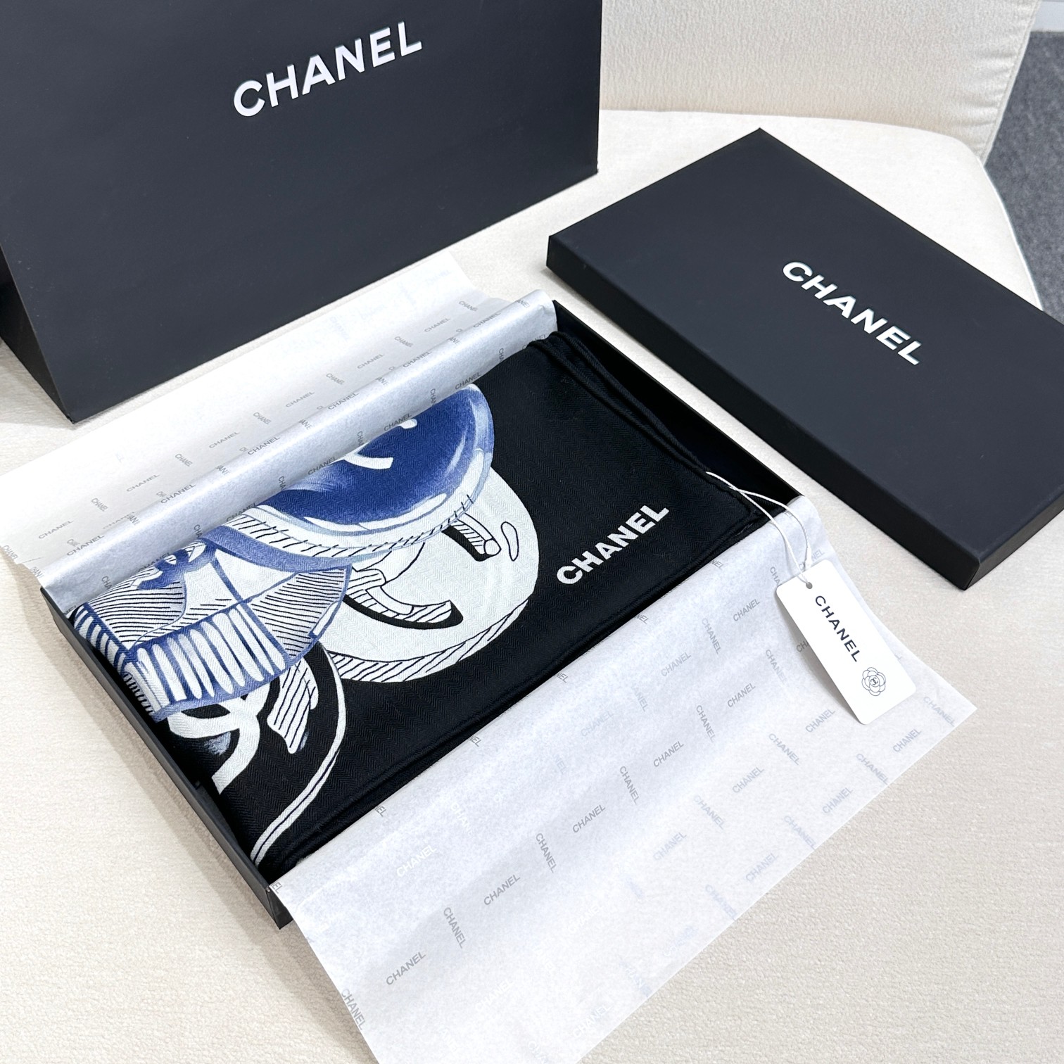TOP CHANEL CC Square Scarf 140×140cm - 2 Colors