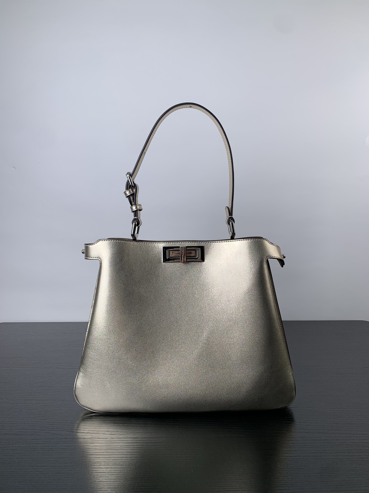 TOP FENDI Peekaboo Soft Cowhide Bag 33×10×25.5cm/ 40.5x28 x13cm- Gold