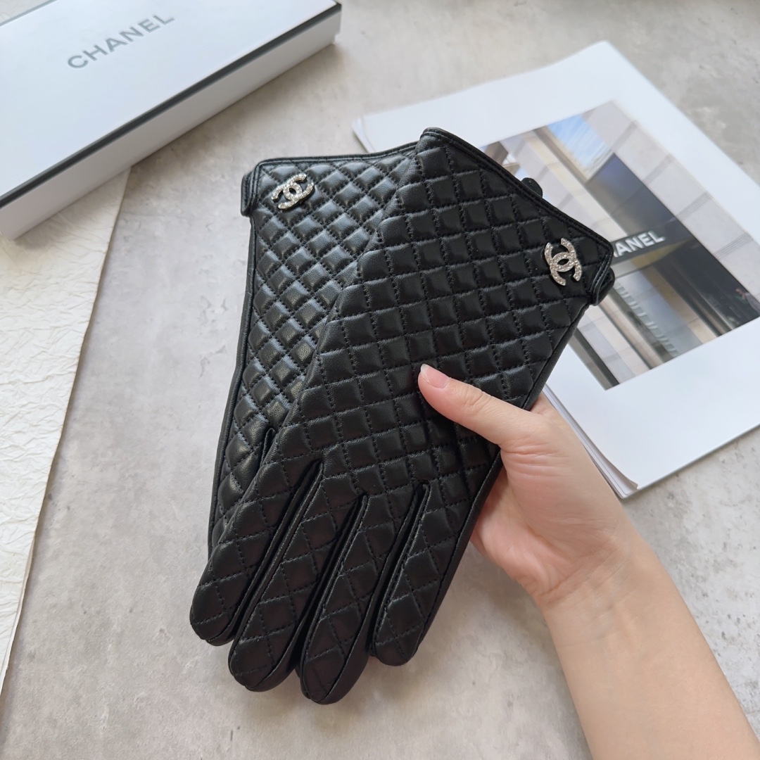 TOP CHANEL  New Women's Gloves First Grade Sheepskin - Black