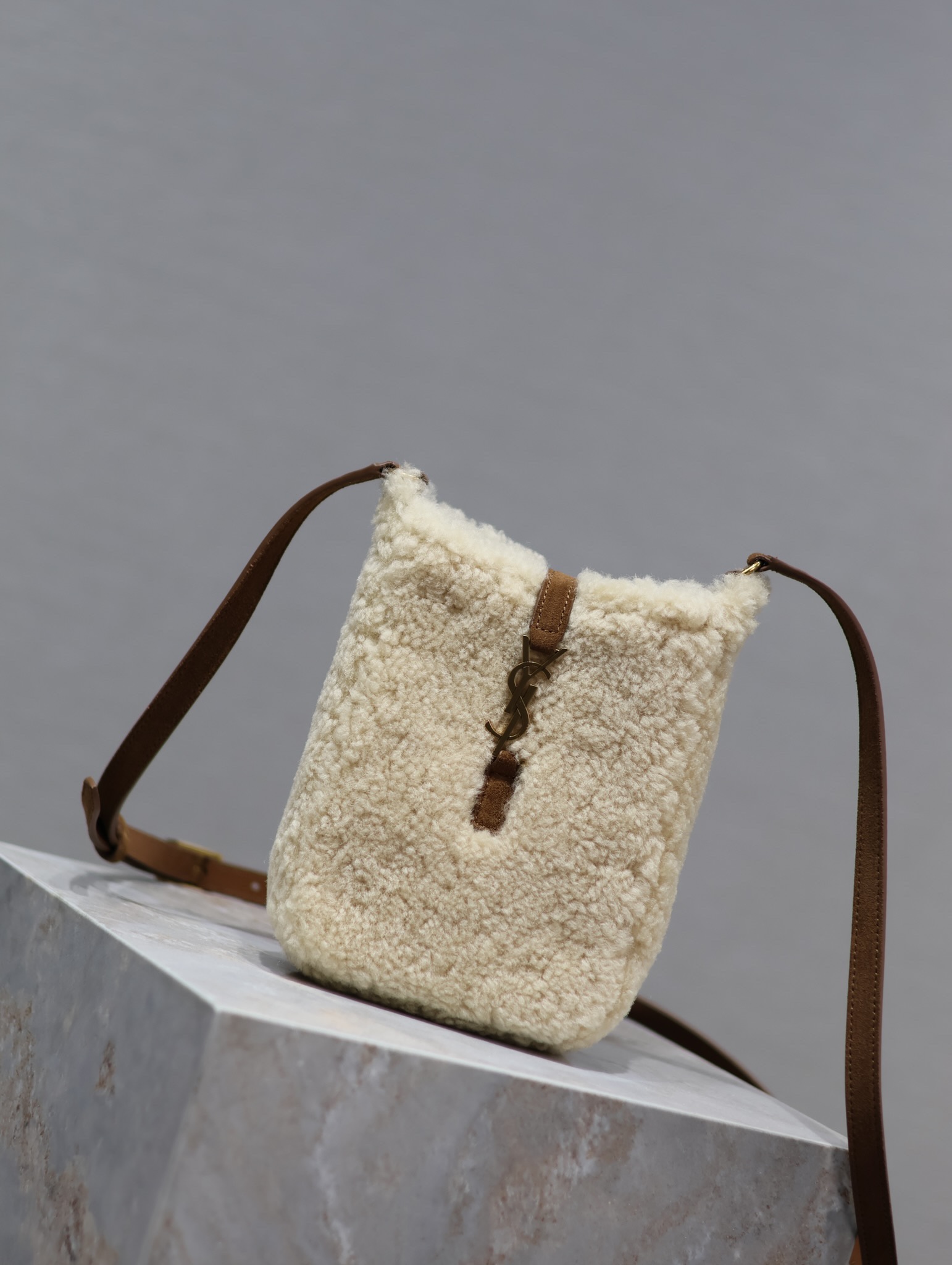 TOP Yves Saint Laurent YSL Lamb's Wool Mini Le 5A7 Bag 18×13.5×3.5cm - Beige&GHW