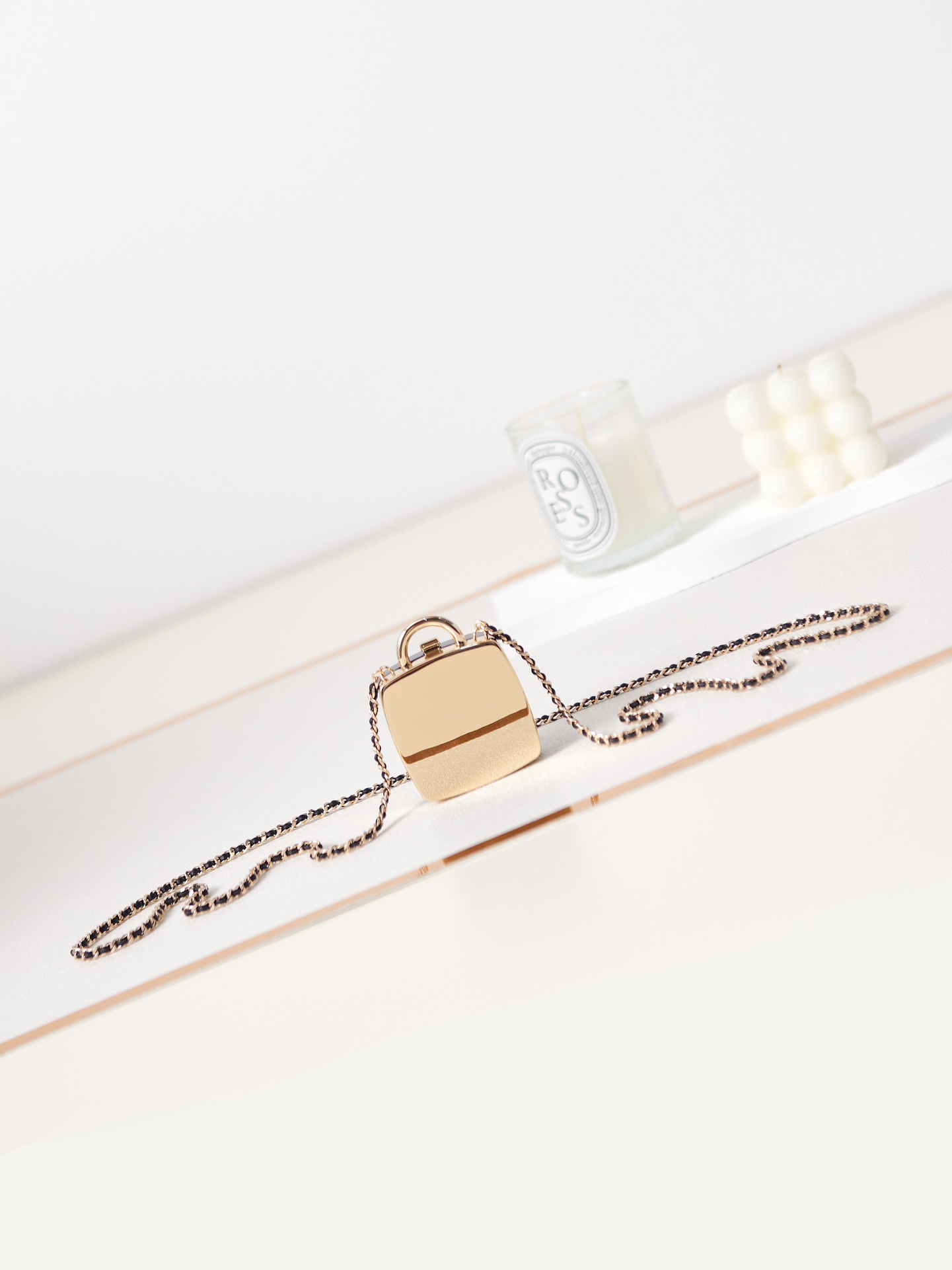 TOP CHANEL Mini Evening Bag 5.5x5.5x2.8cm - Black