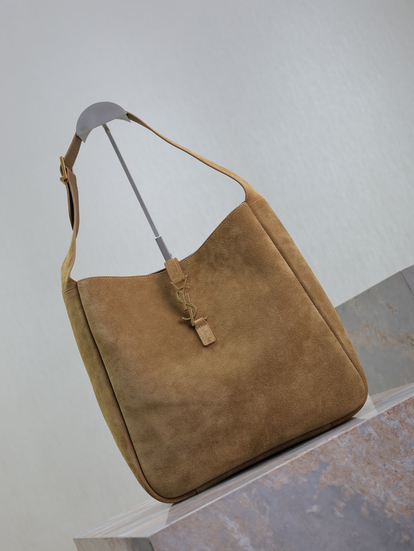 TOP Yves Saint Laurent YSL Suede Large Hobo Bag 30x31x13cm - Brown&GHW