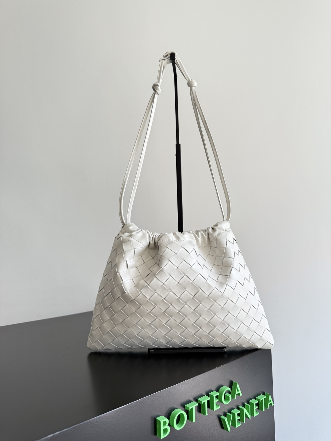 TOP Bottega Veneta BV Dustbag 32x23x1cm - White