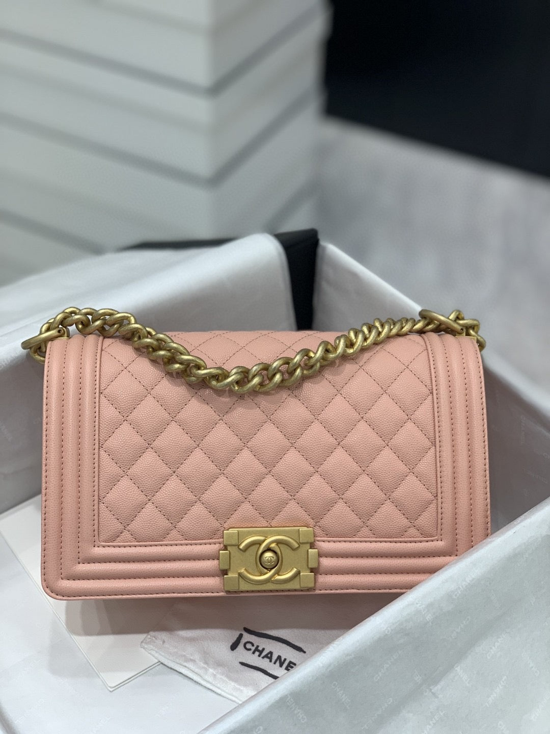 TOP CHANEL Le Boy Bag Caviar Medium 25CM - Light Apricot & GHW