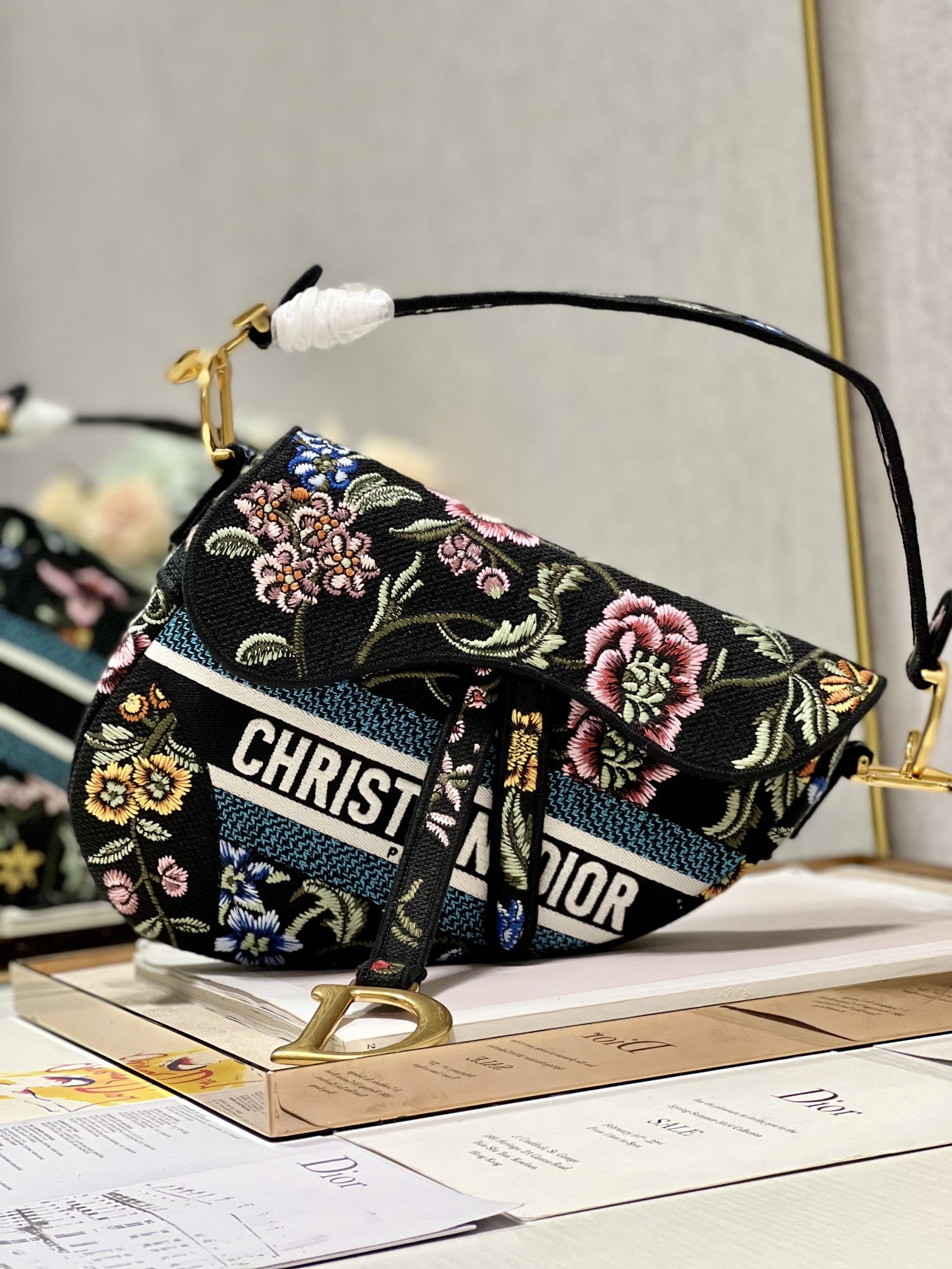 TOP Christian Dior Saddle Bag 25 cm - Flowers Black